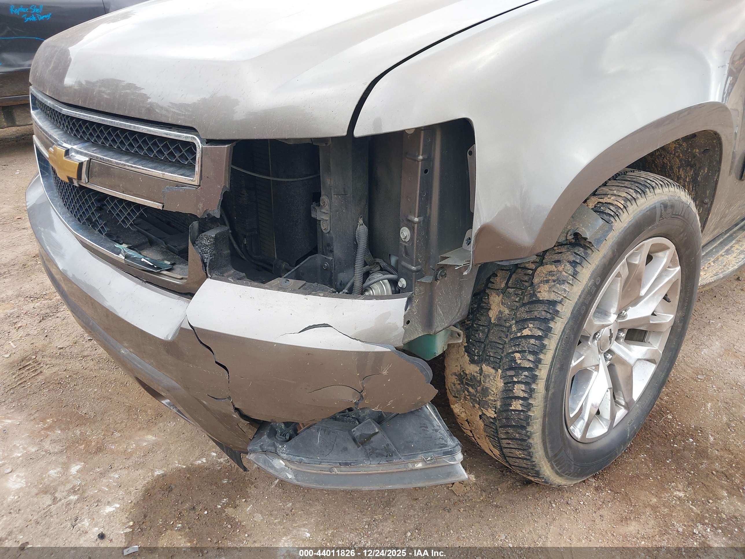 CHEVROLET TAHOE image 6