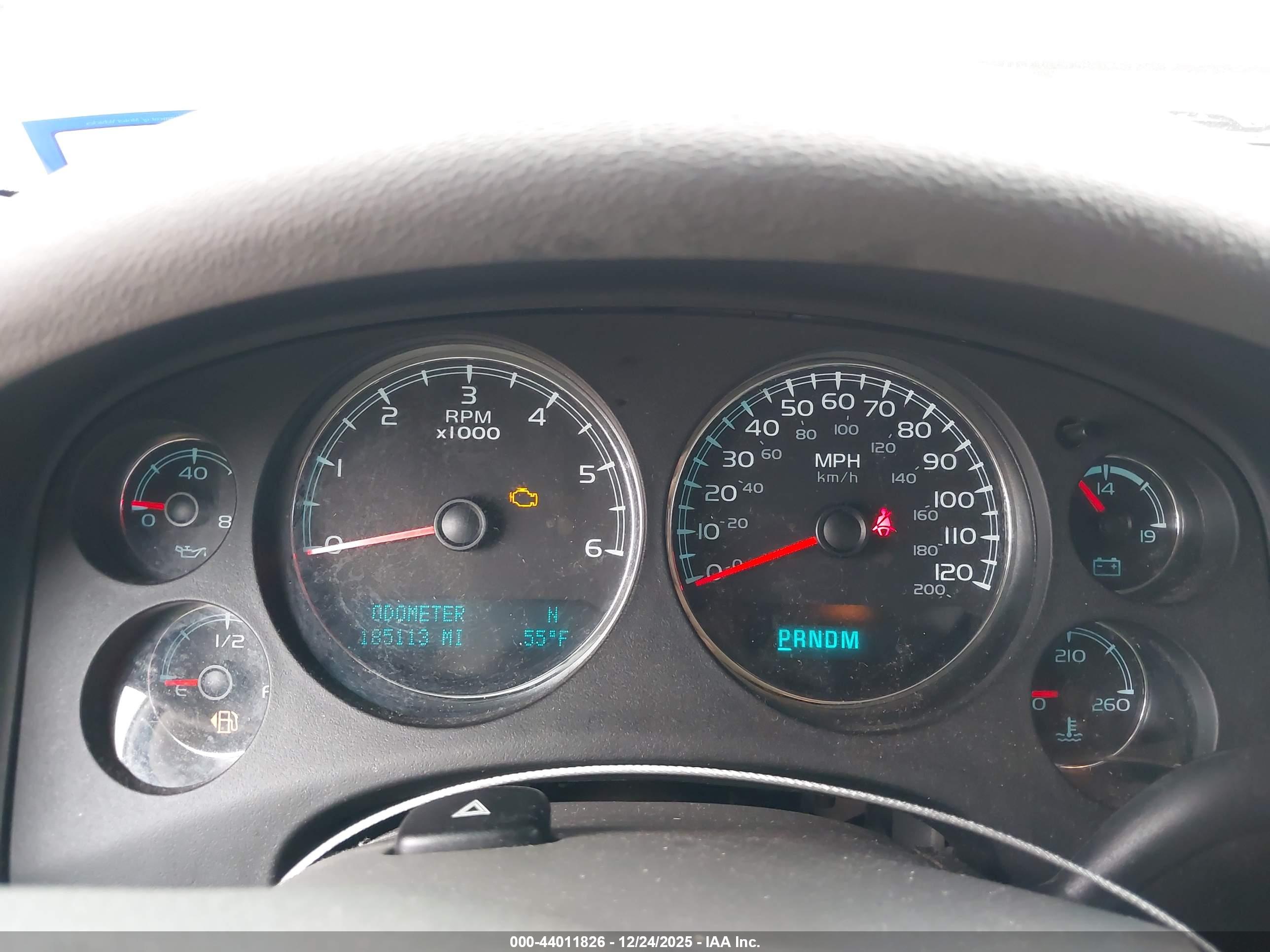 CHEVROLET TAHOE image 7