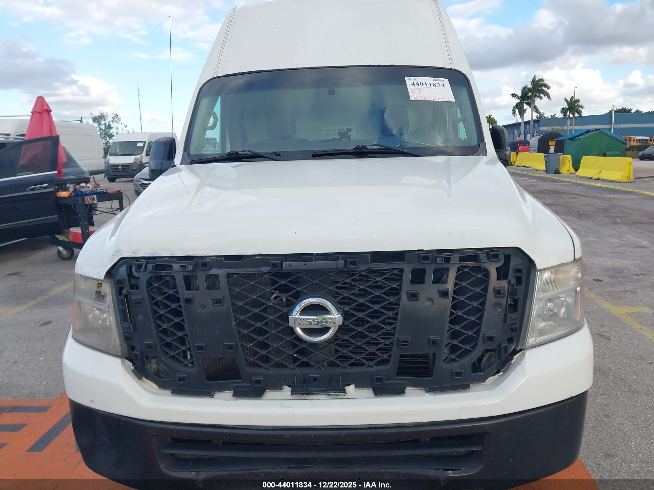 NISSAN NV image 6