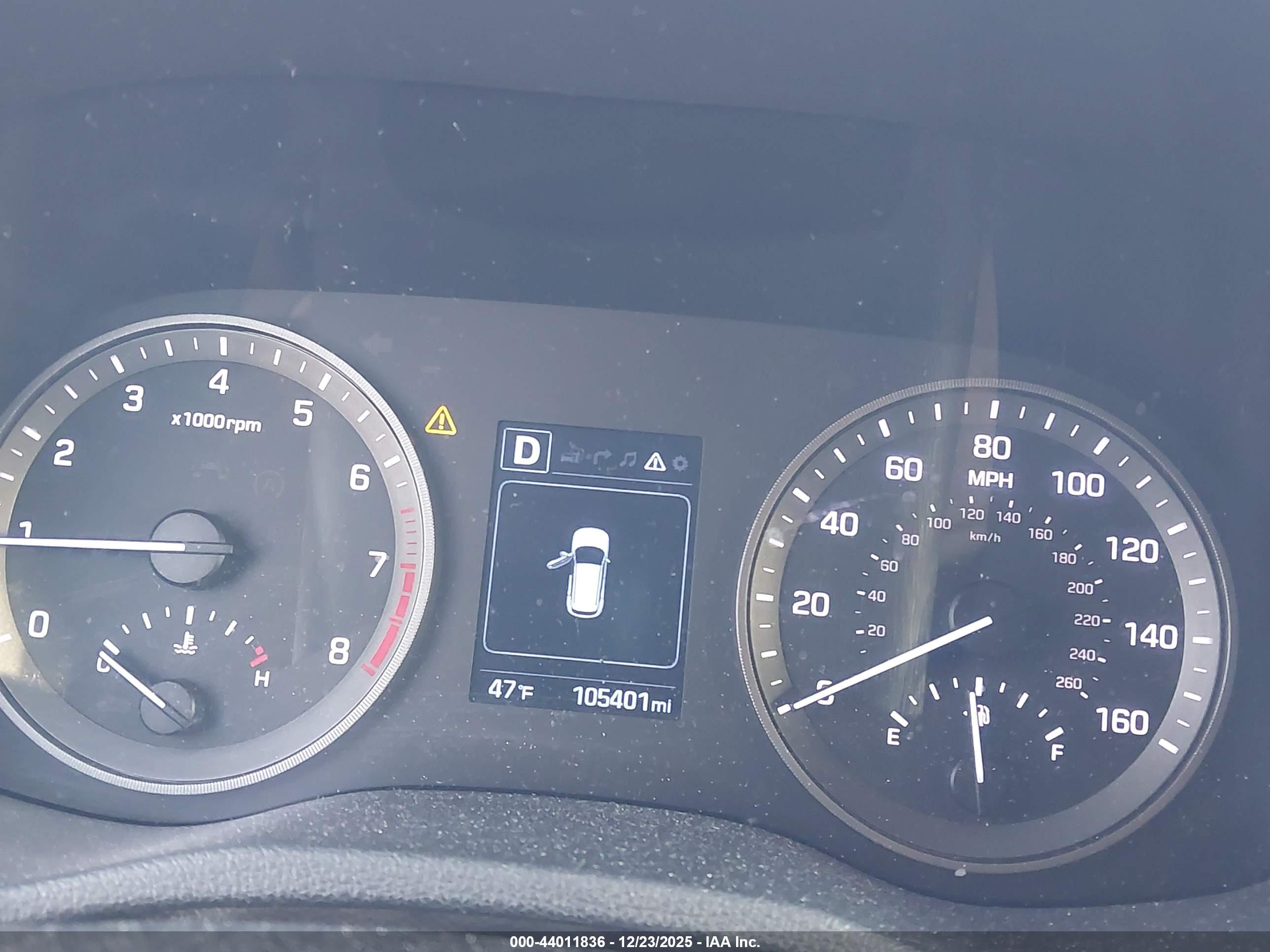 HYUNDAI TUCSON image 7