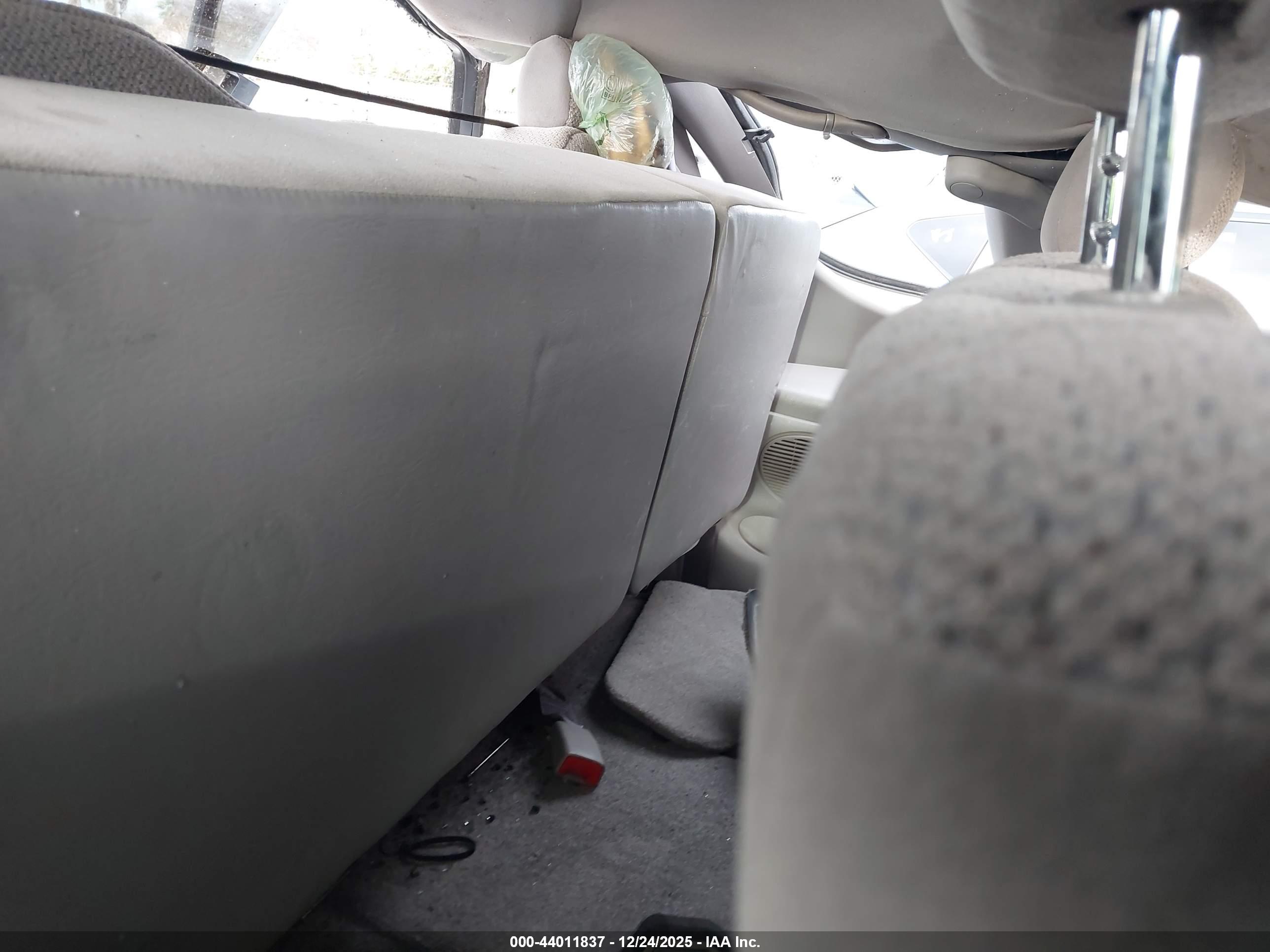TOYOTA TUNDRA image 8
