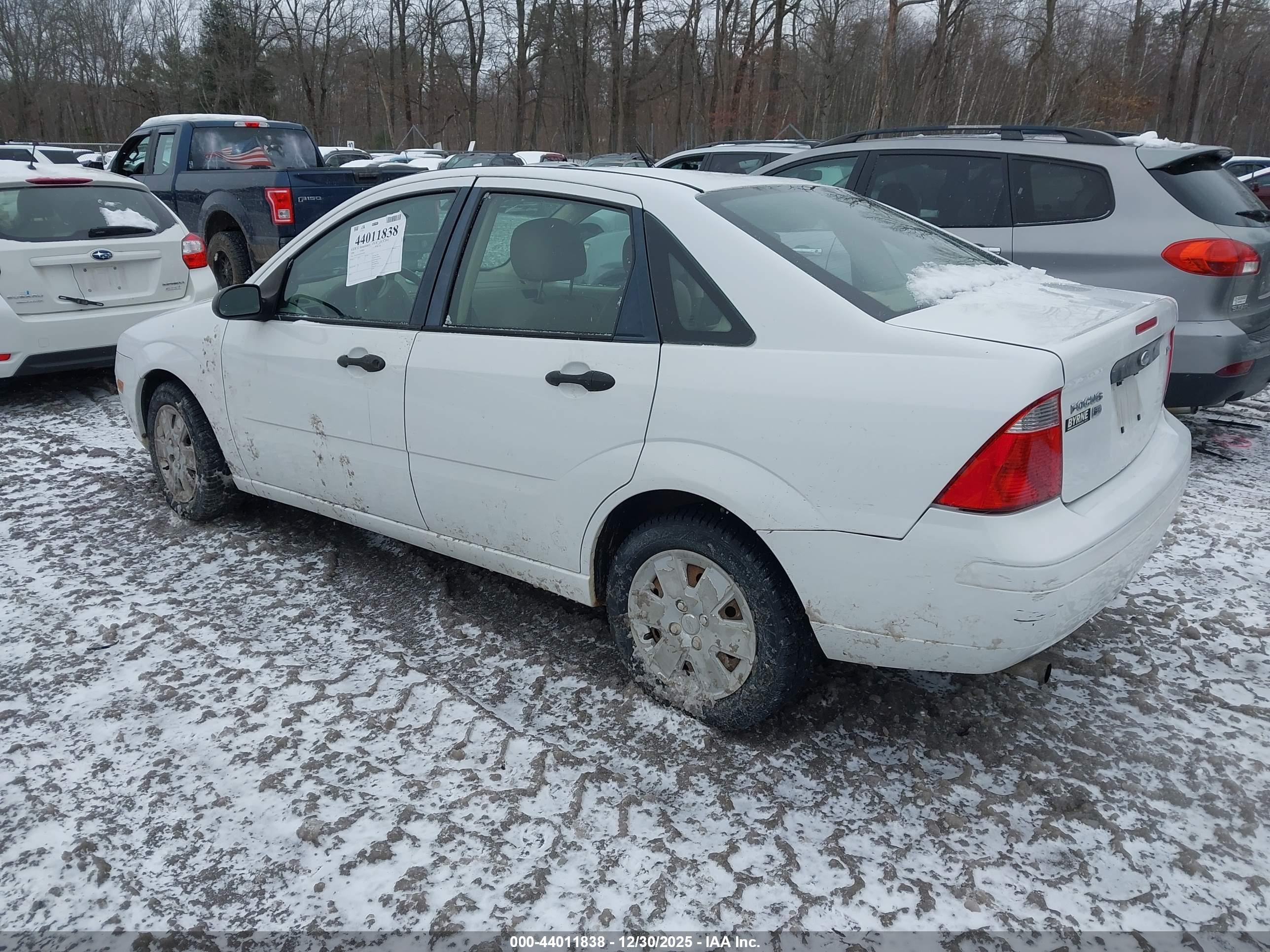 FORD FOCUS image 3