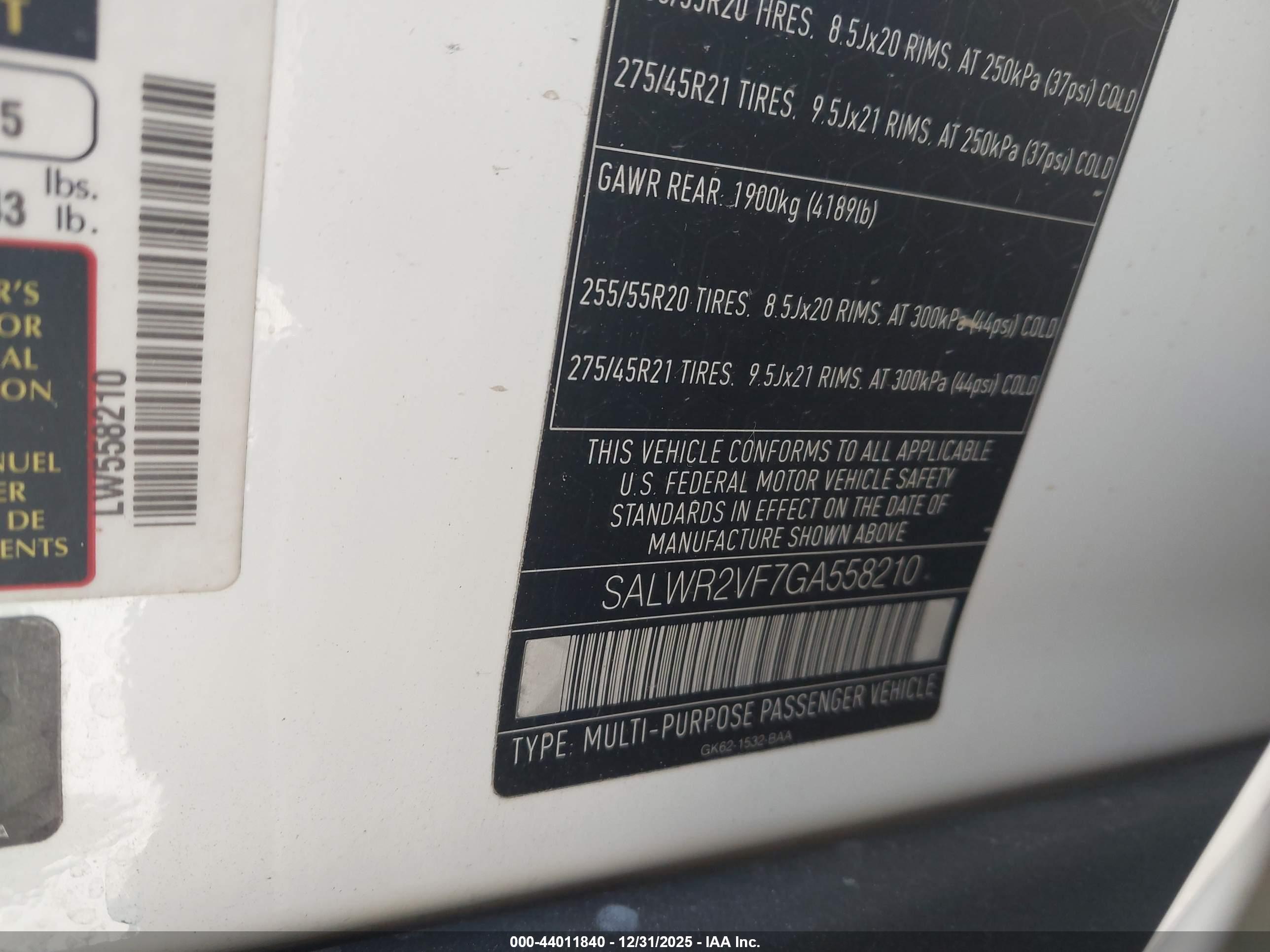 LAND ROVER image 9