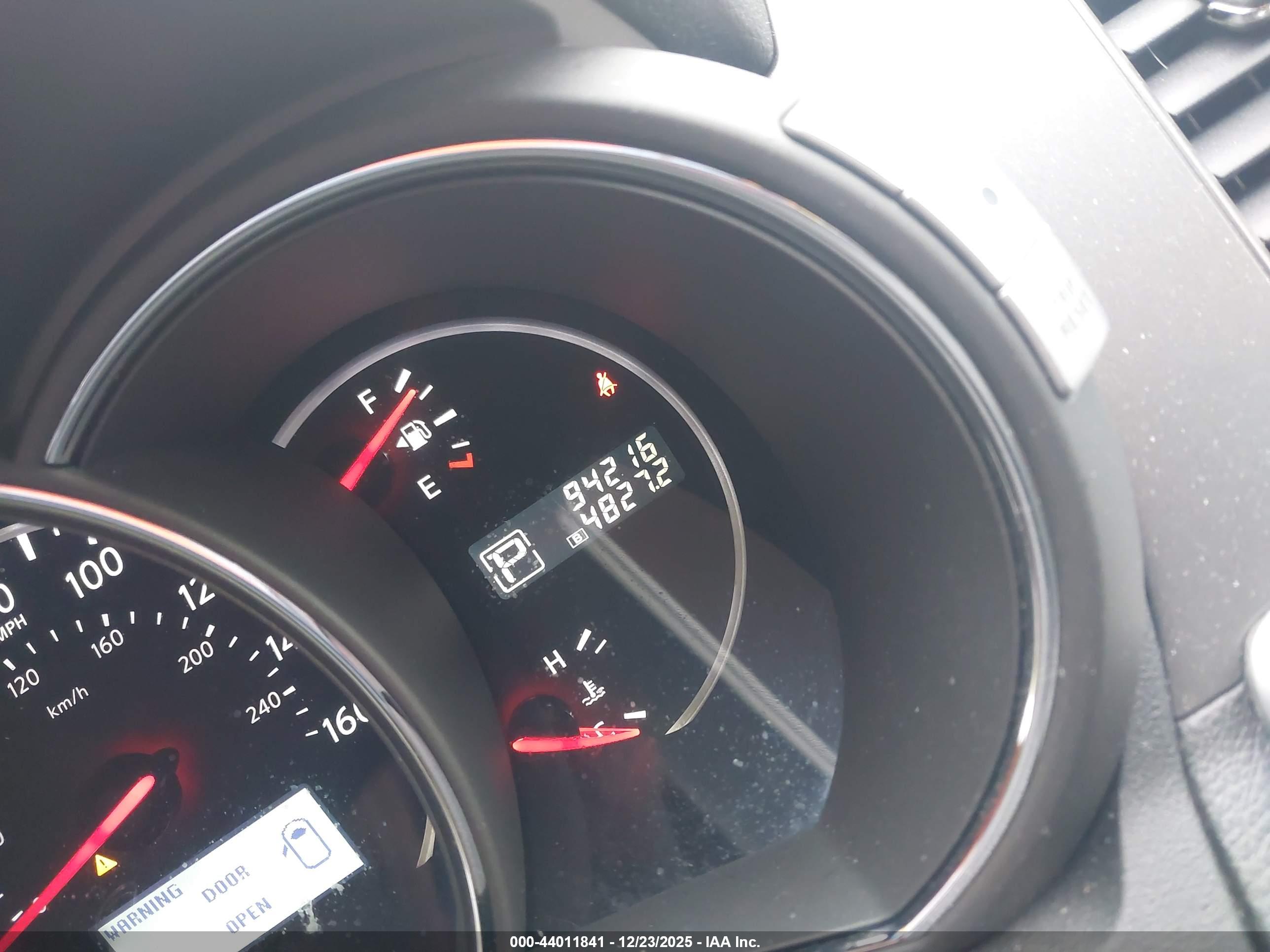 NISSAN MURANO image 7