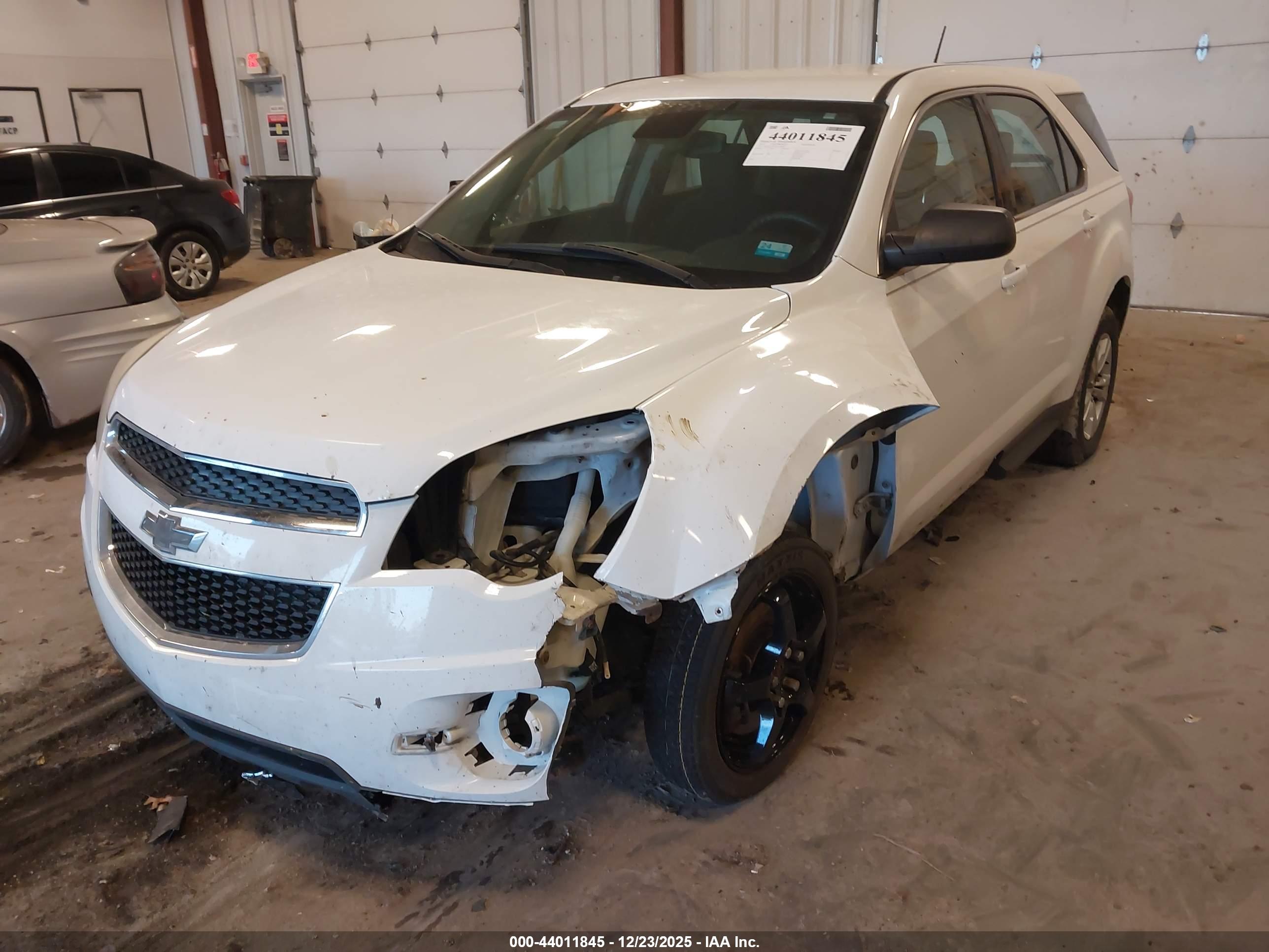 CHEVROLET EQUINOX image 6