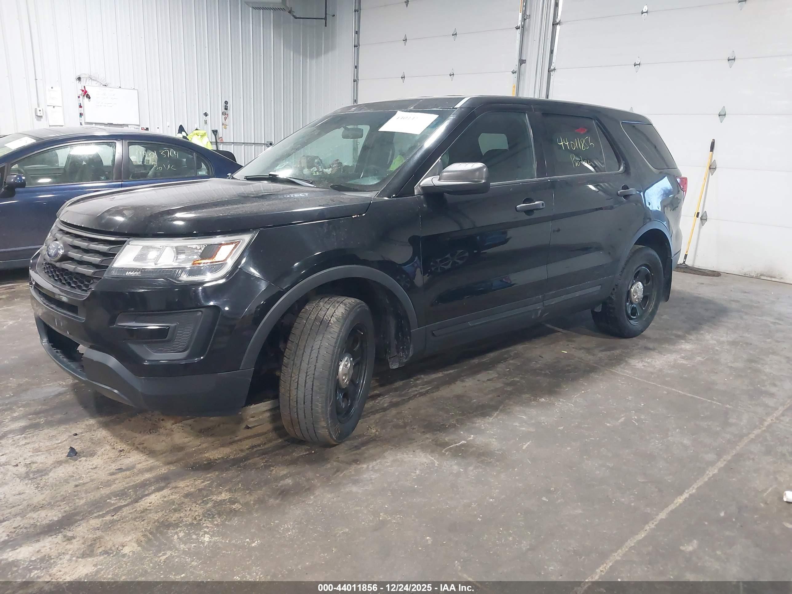 FORD UTILITY image 2
