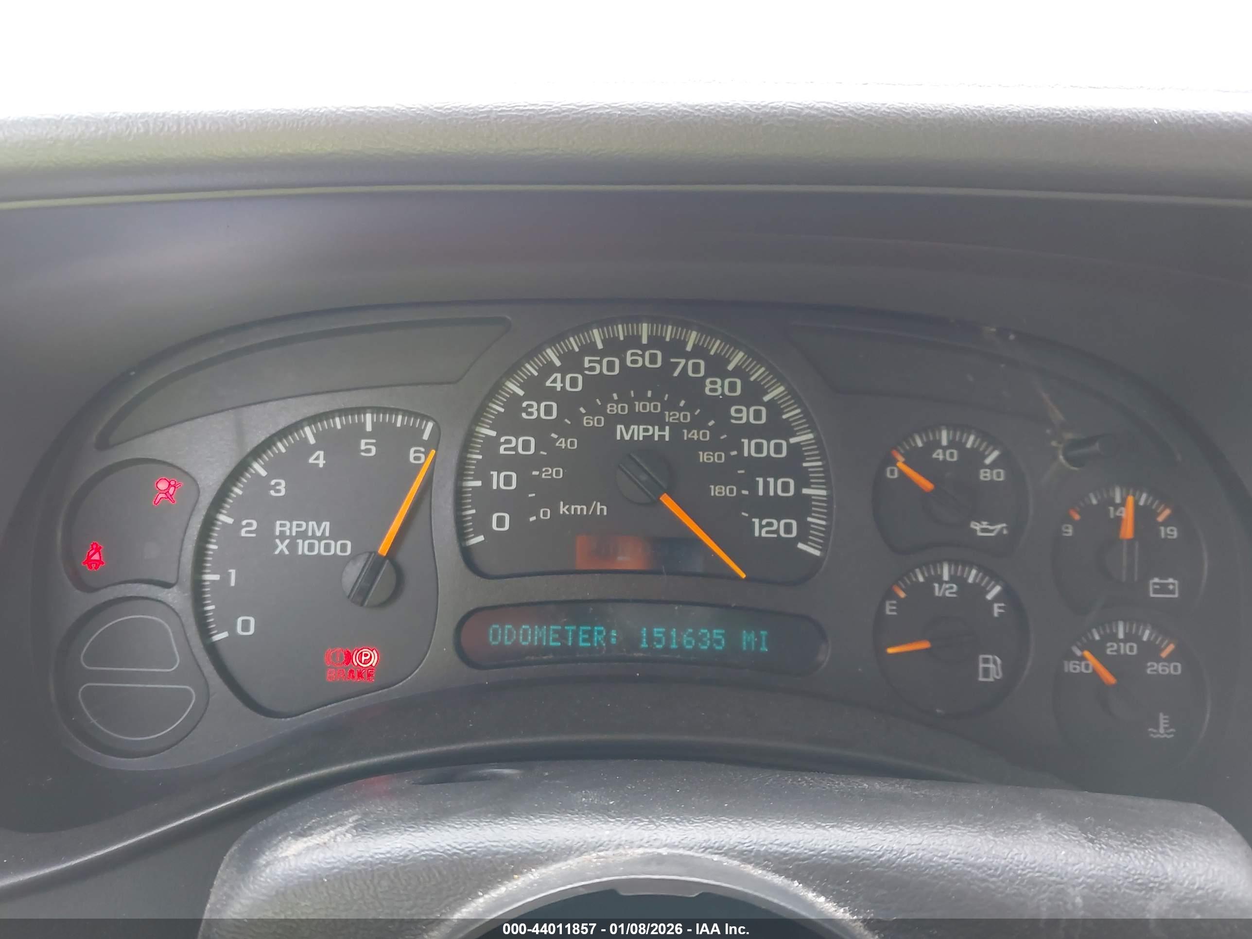 CHEVROLET SILVERADO image 7