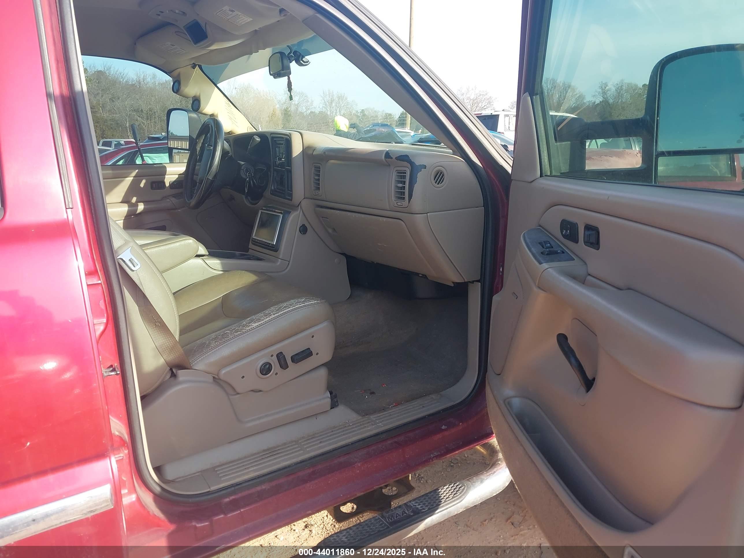 GMC SIERRA image 5
