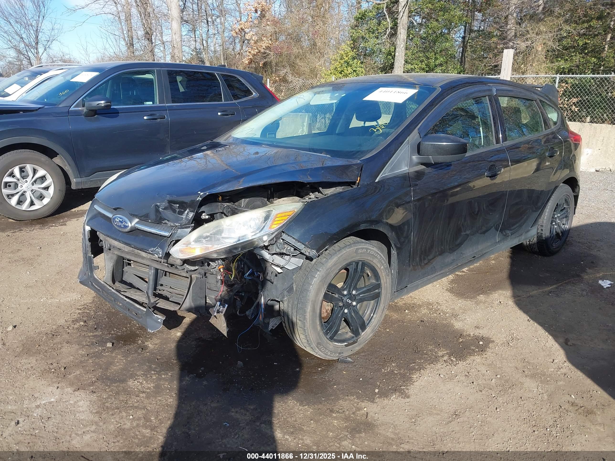 FORD FOCUS image 2