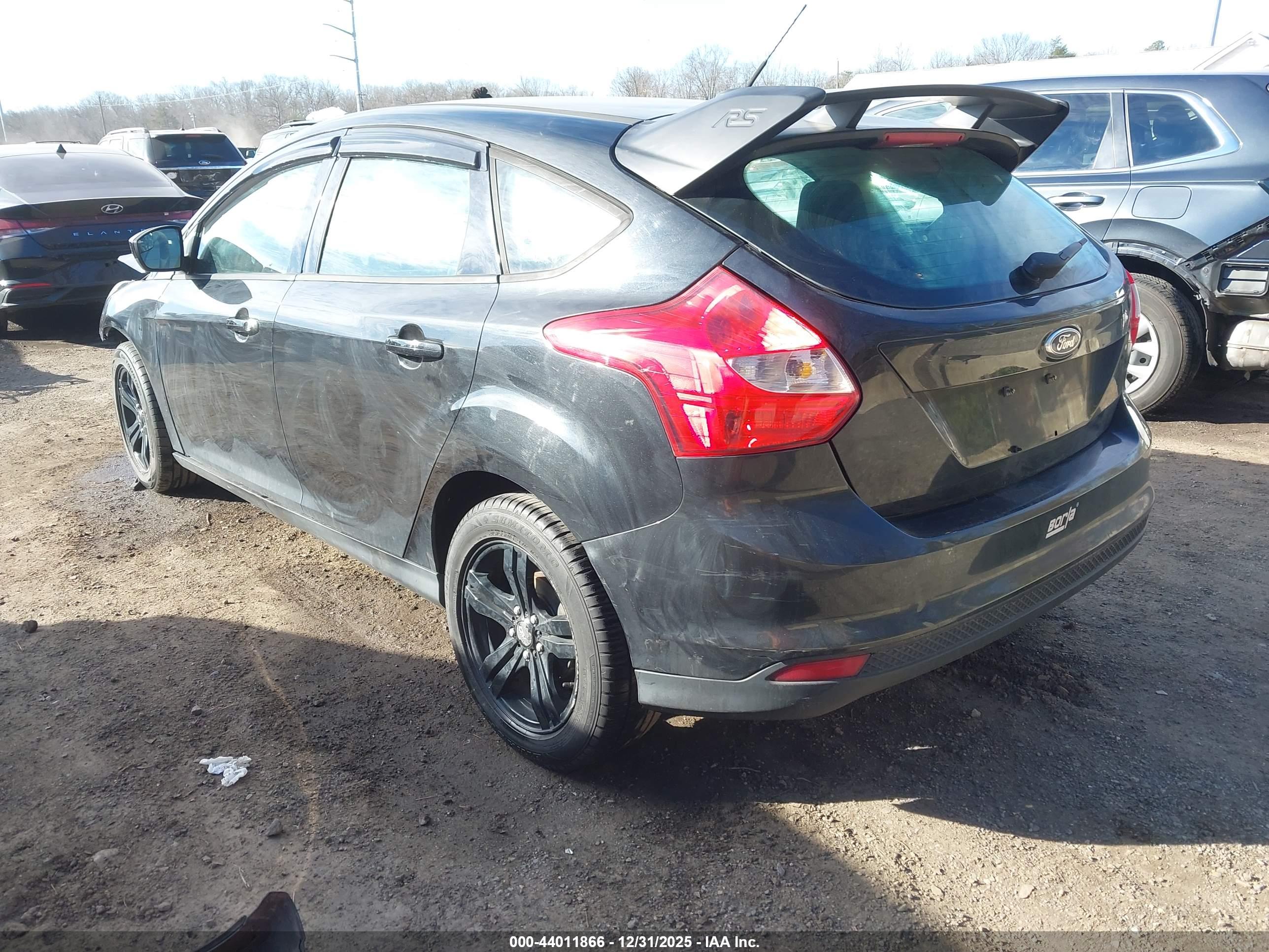 FORD FOCUS image 3
