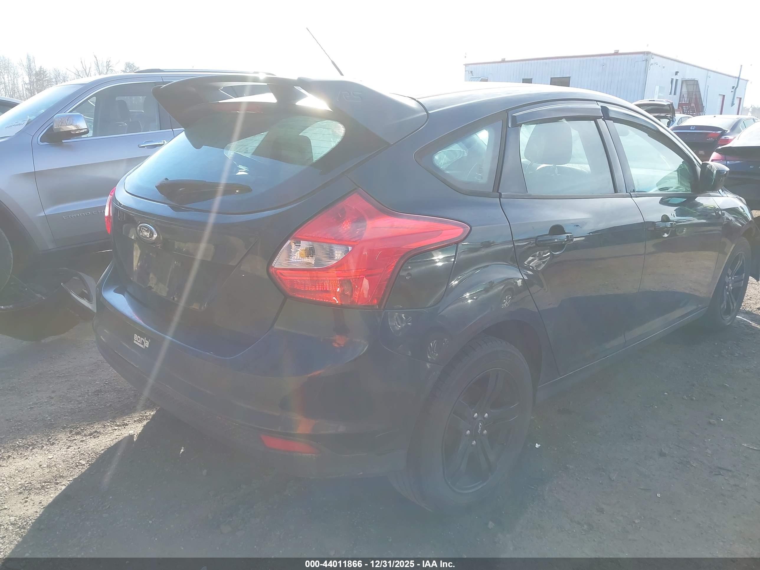 FORD FOCUS image 4