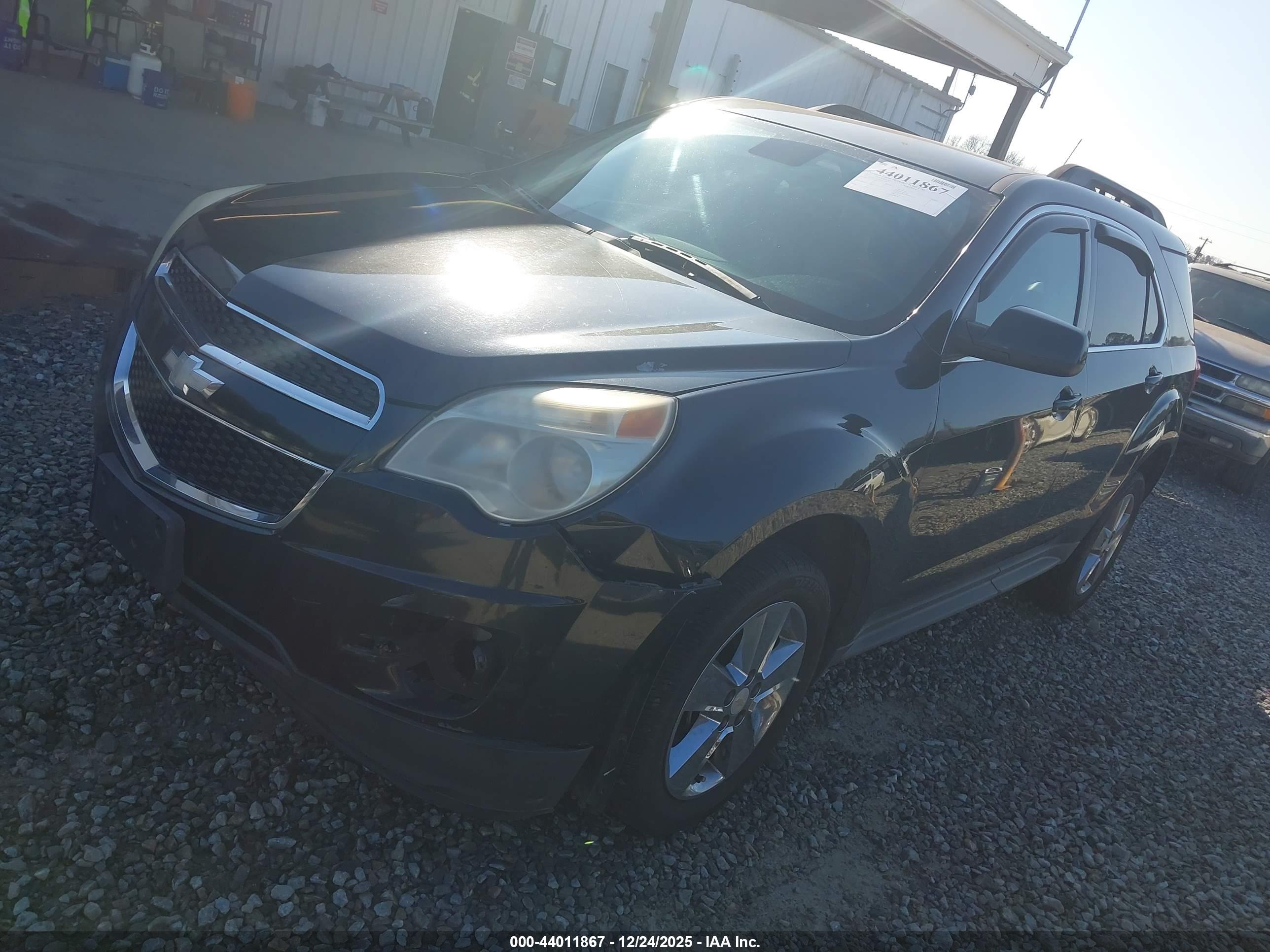 CHEVROLET EQUINOX image 2