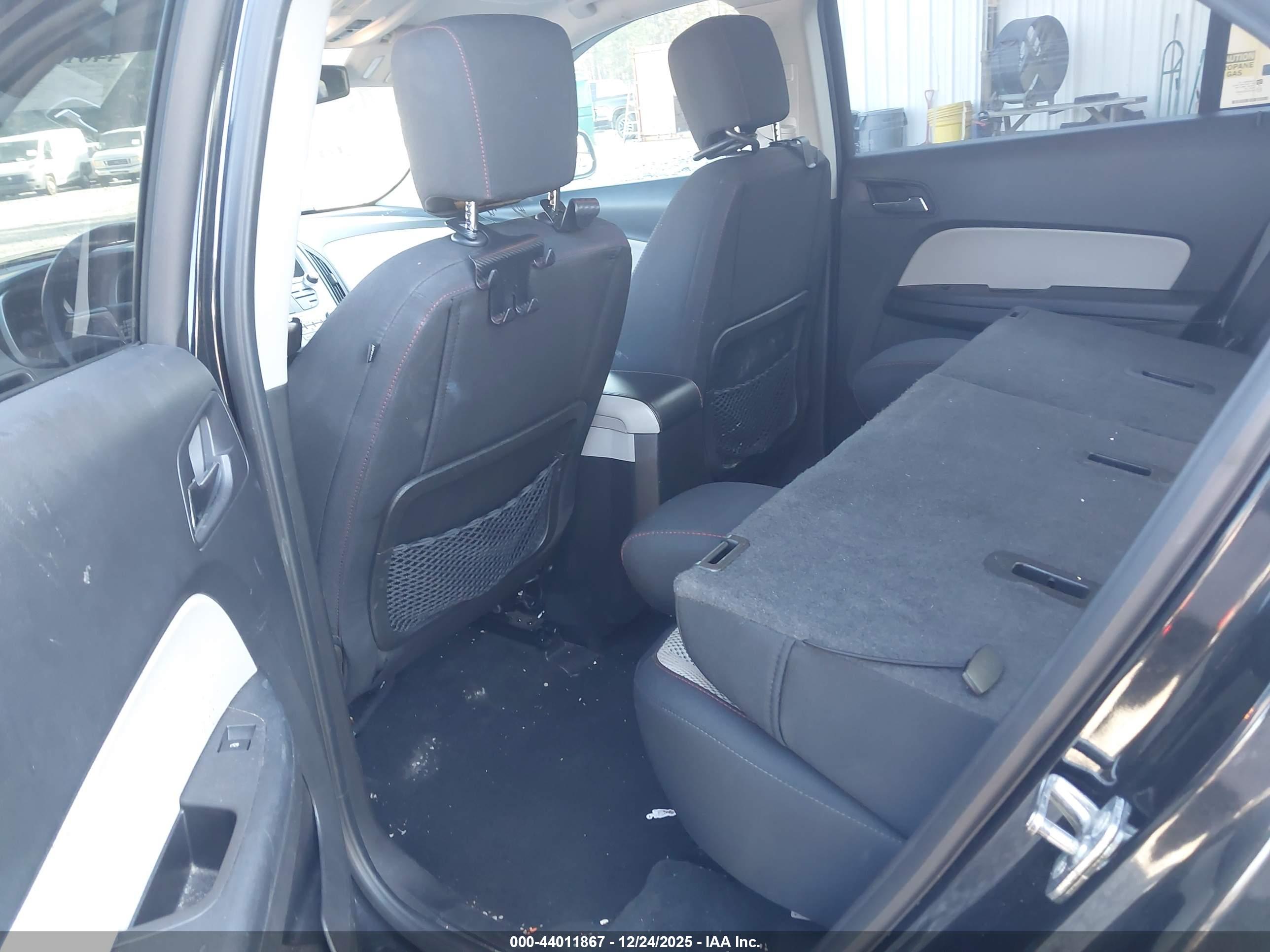 CHEVROLET EQUINOX image 8