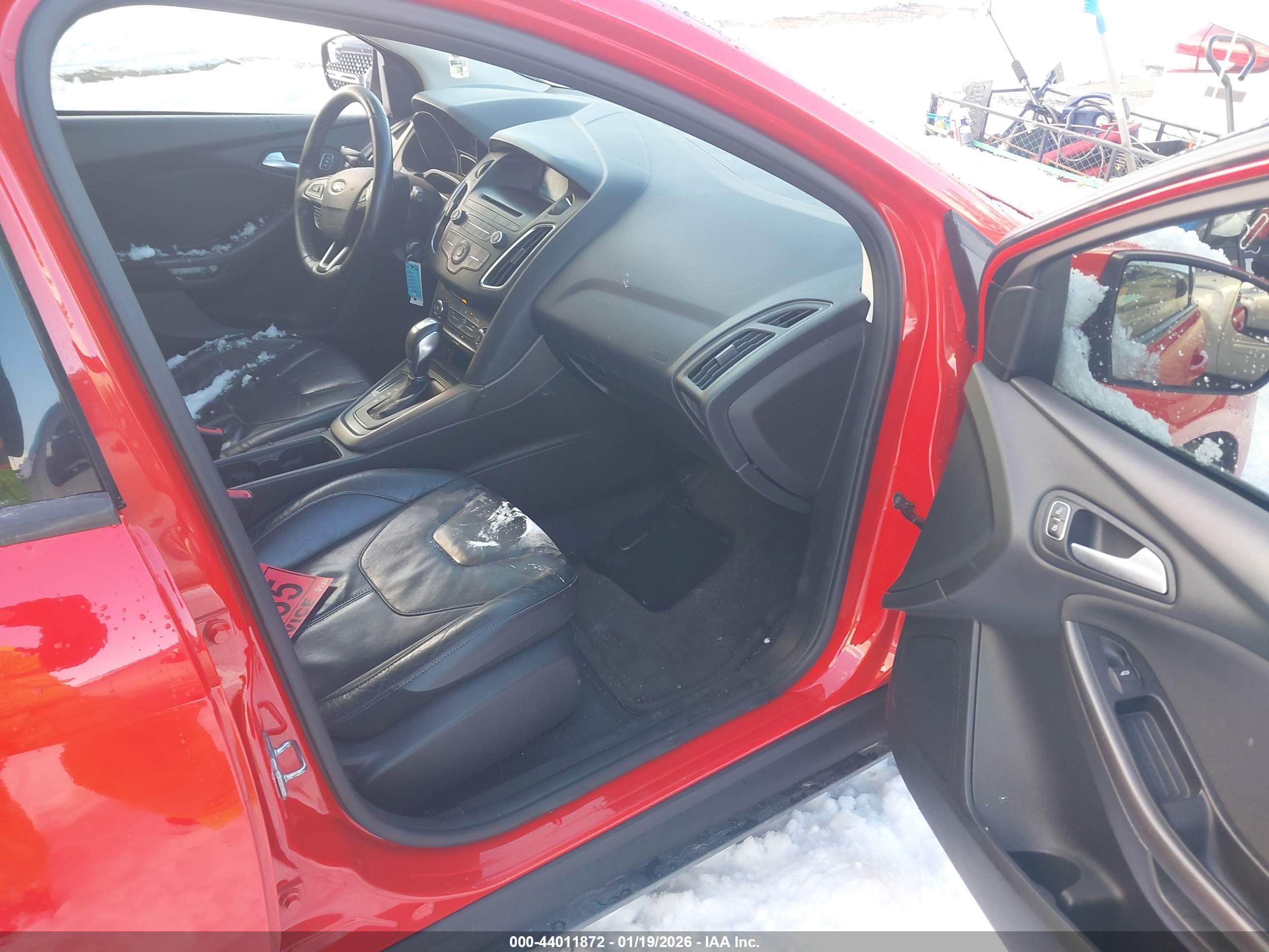 FORD FOCUS image 5