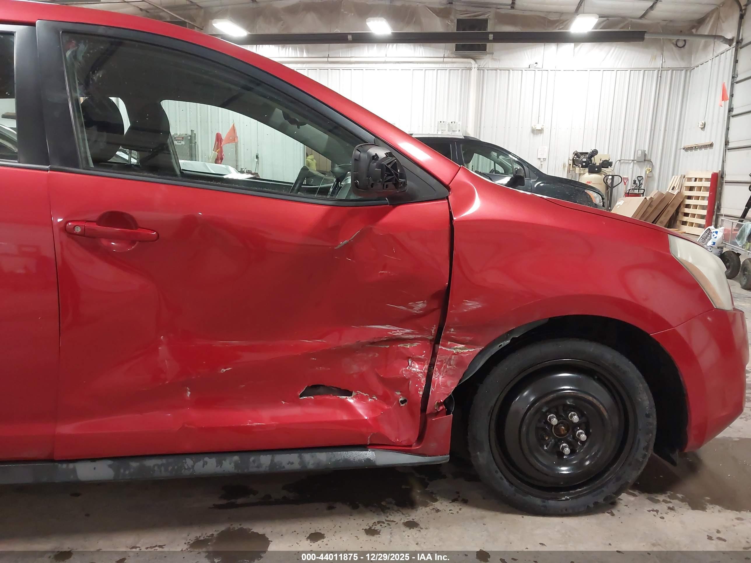 PONTIAC VIBE image 6