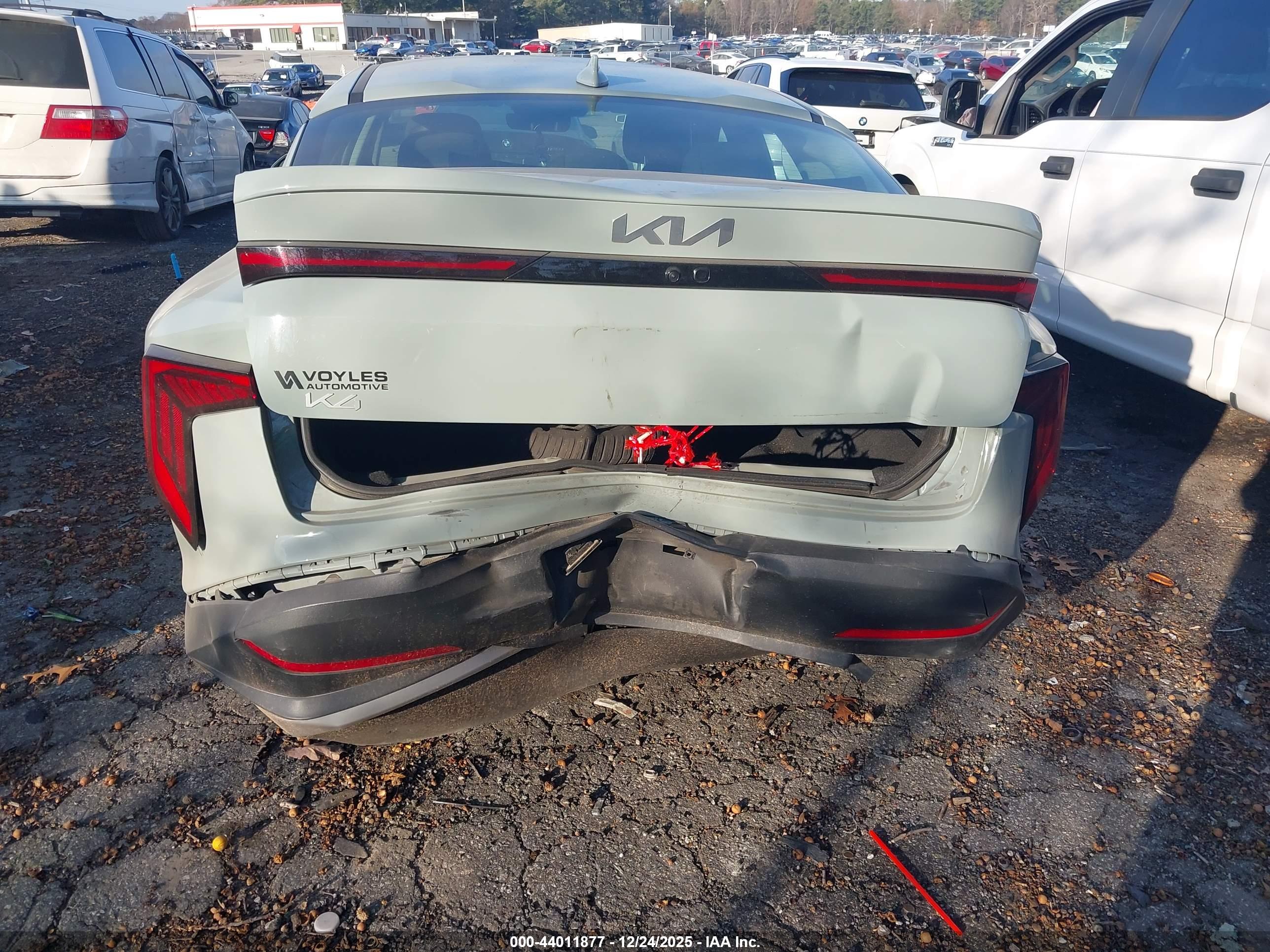 KIA K4 image 6