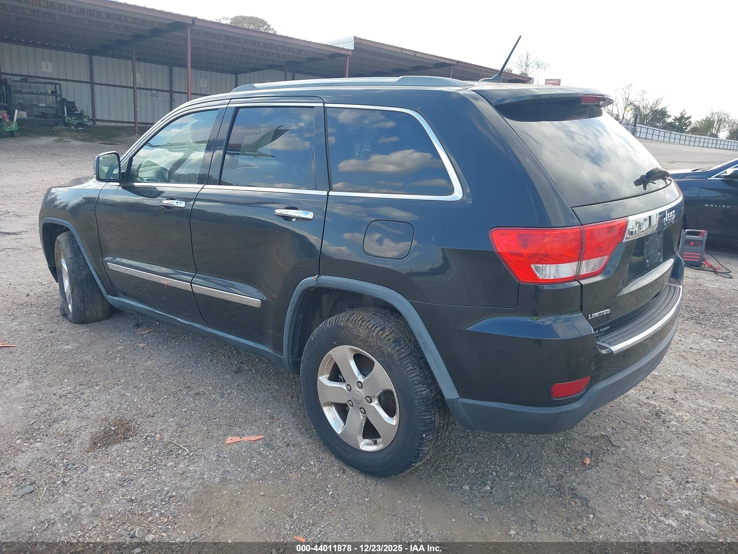 JEEP GRAND image 3