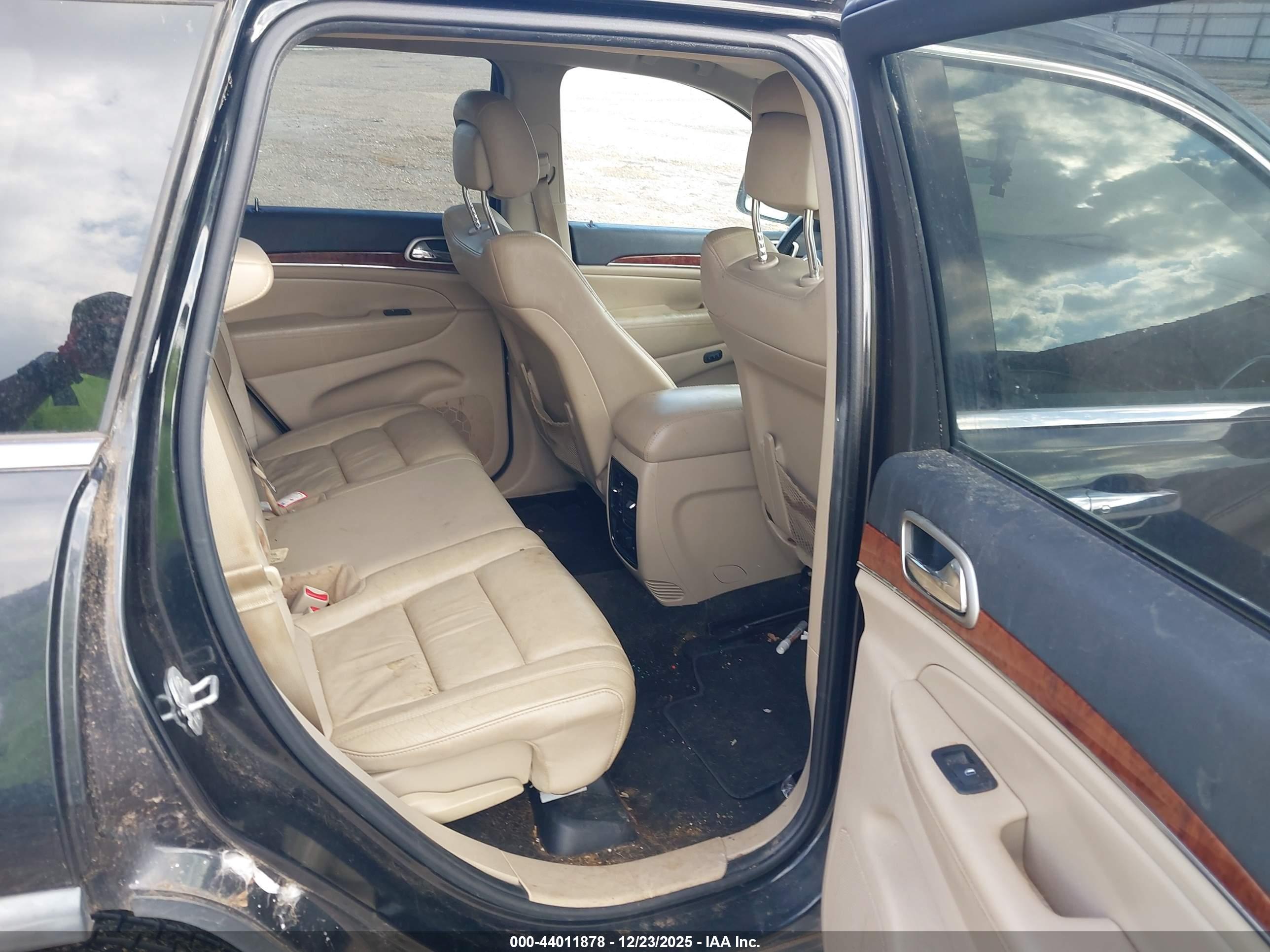 JEEP GRAND image 8