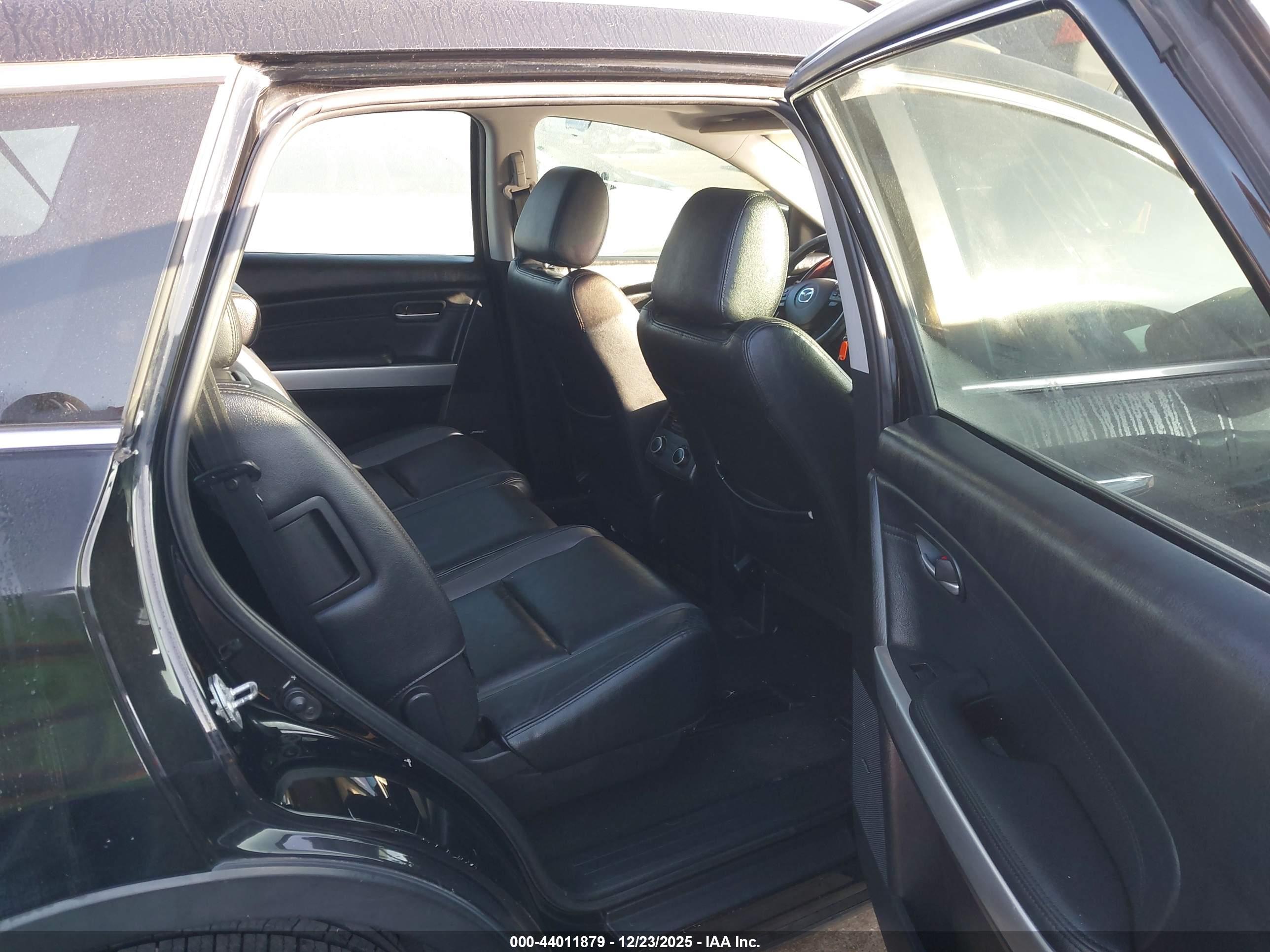 MAZDA CX-9 image 8