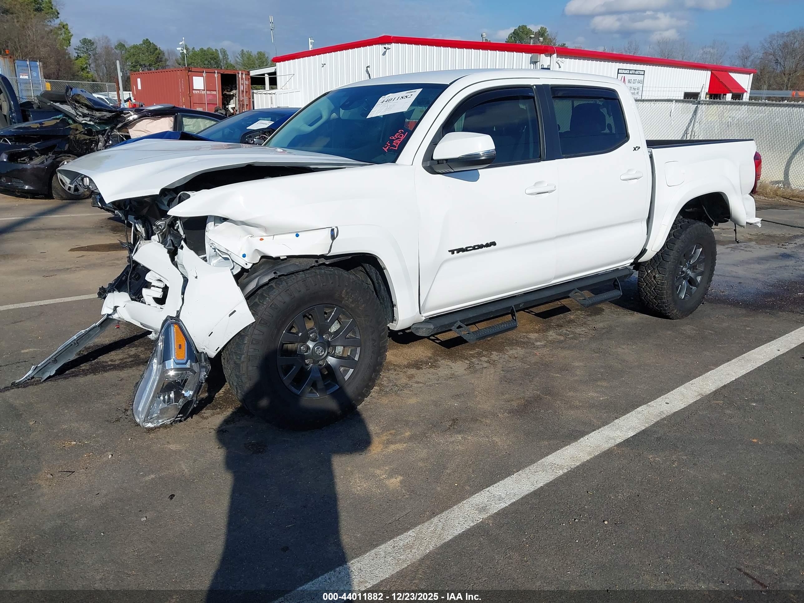 TOYOTA TACOMA image 2
