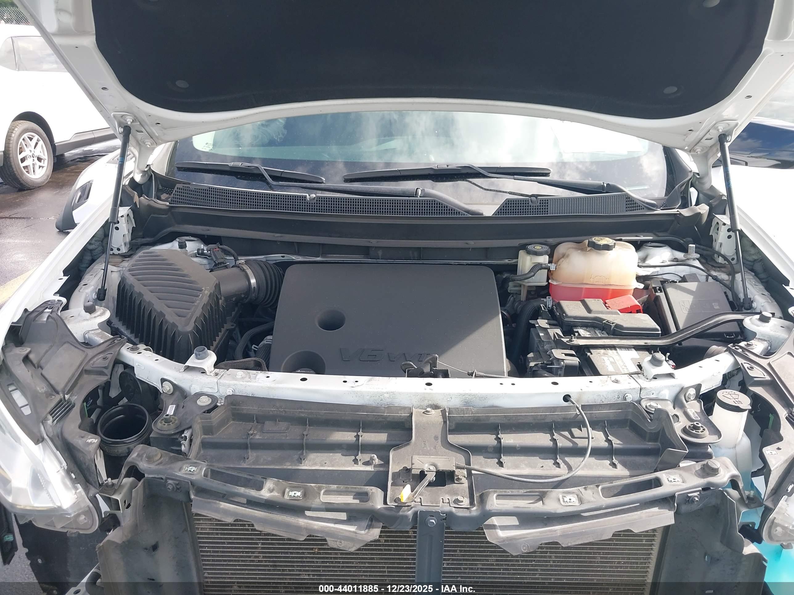 CHEVROLET TRAVERSE image 10