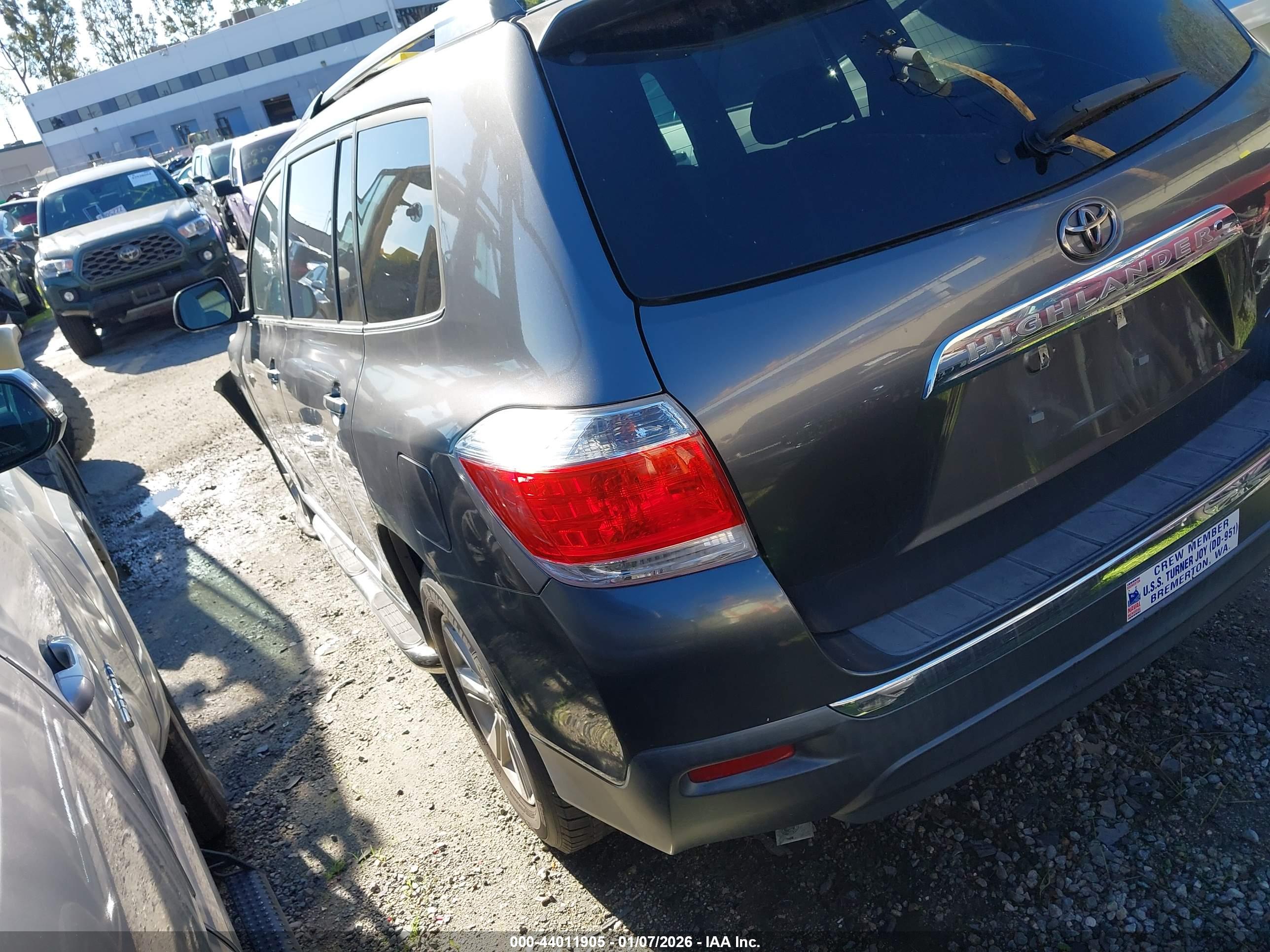 TOYOTA HIGHLANDER image 3