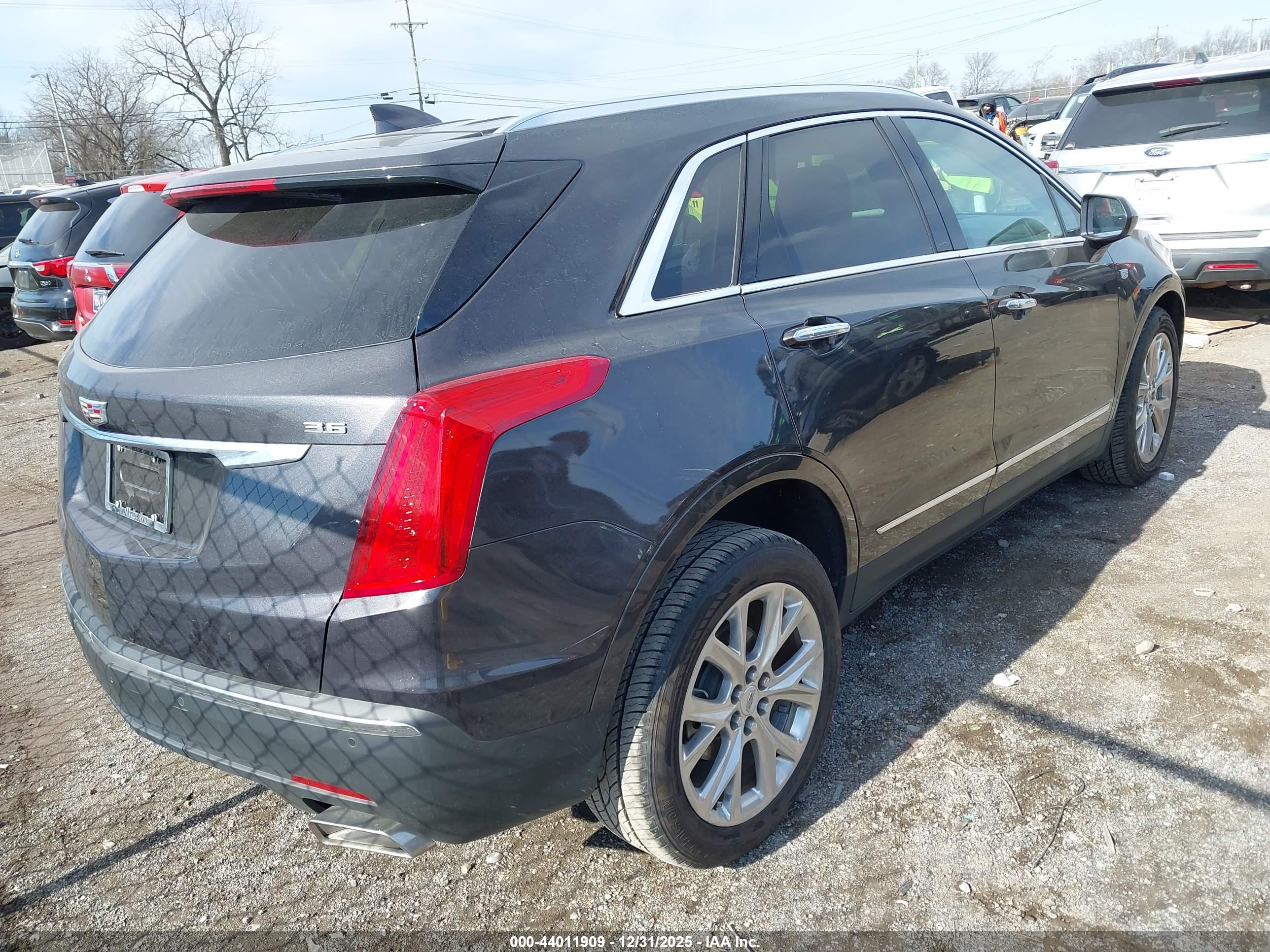 CADILLAC XT5 image 4