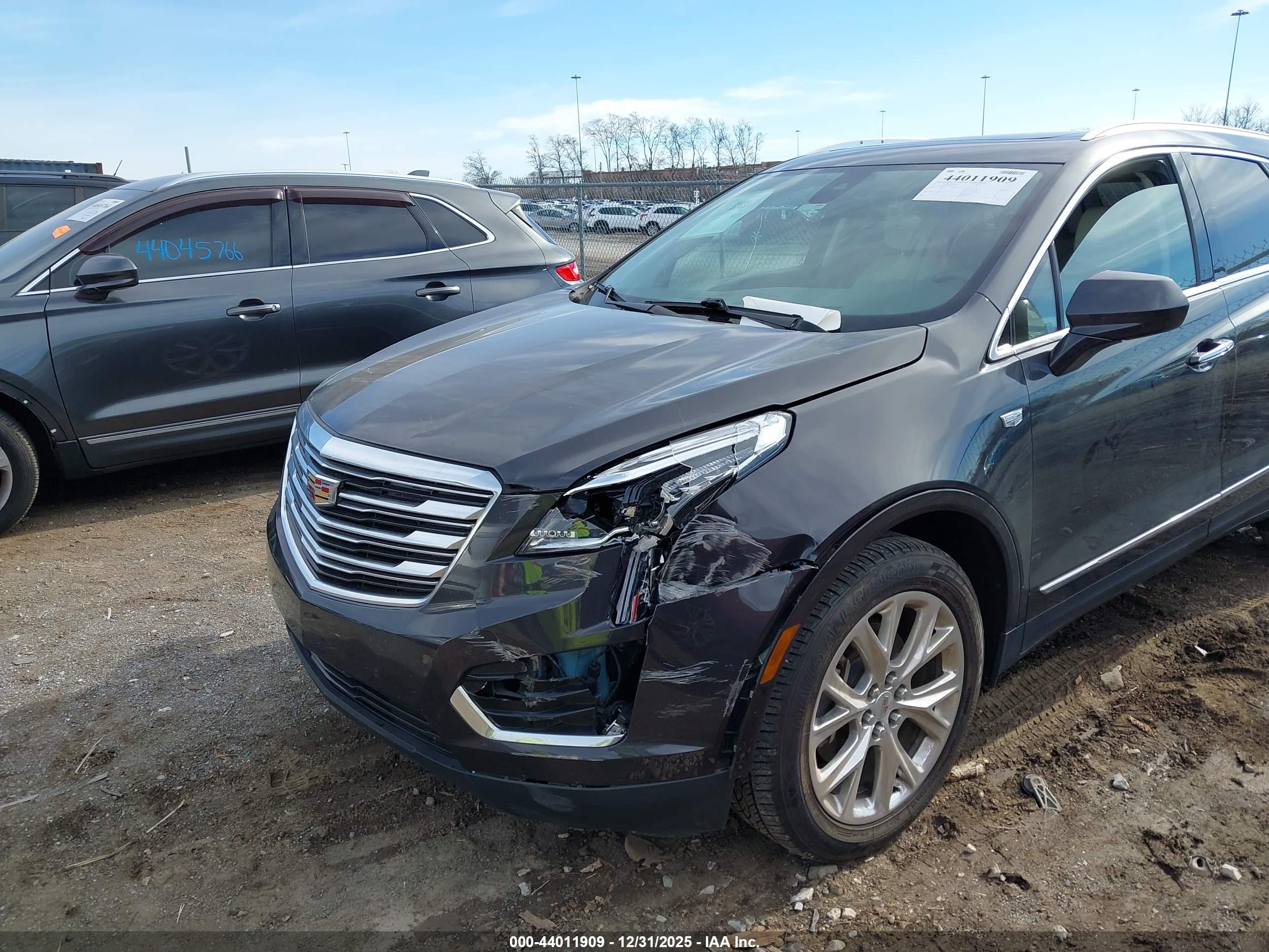 CADILLAC XT5 image 6