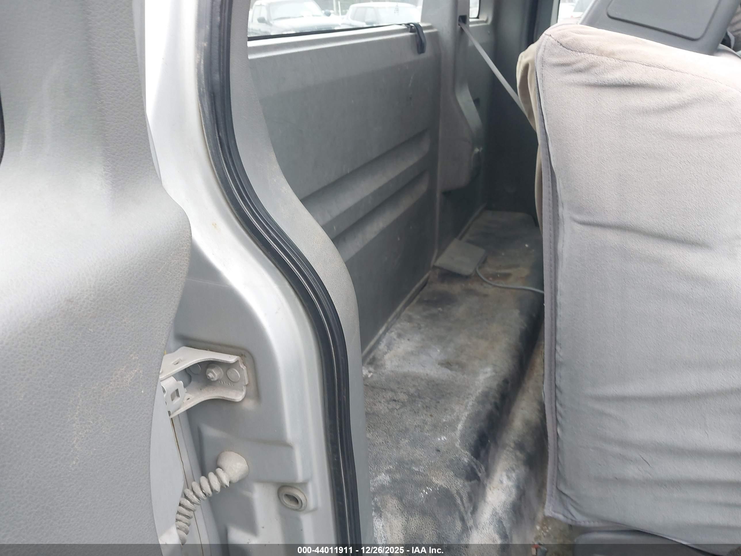 FORD F-150 image 8