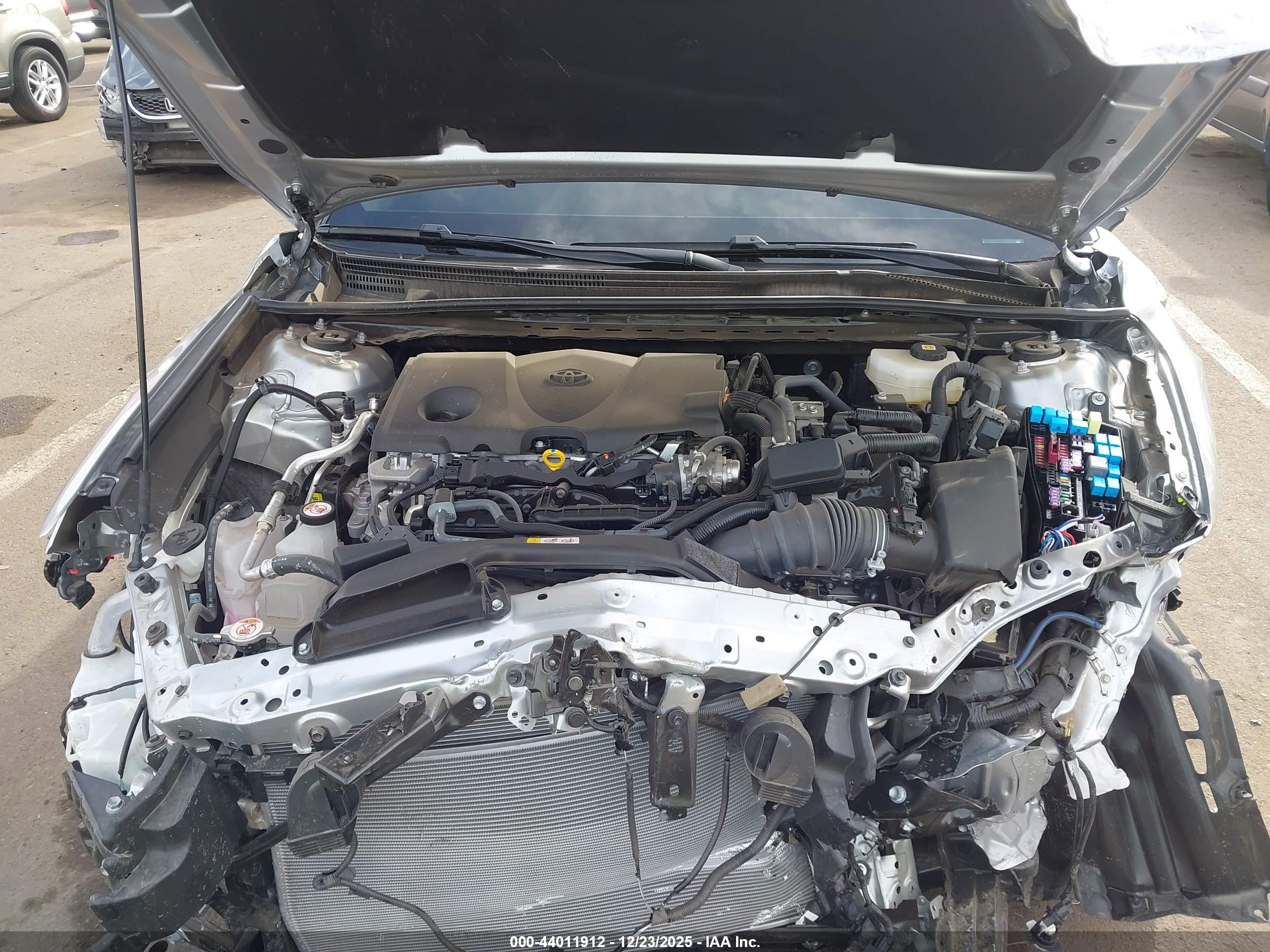 TOYOTA CAMRY image 10