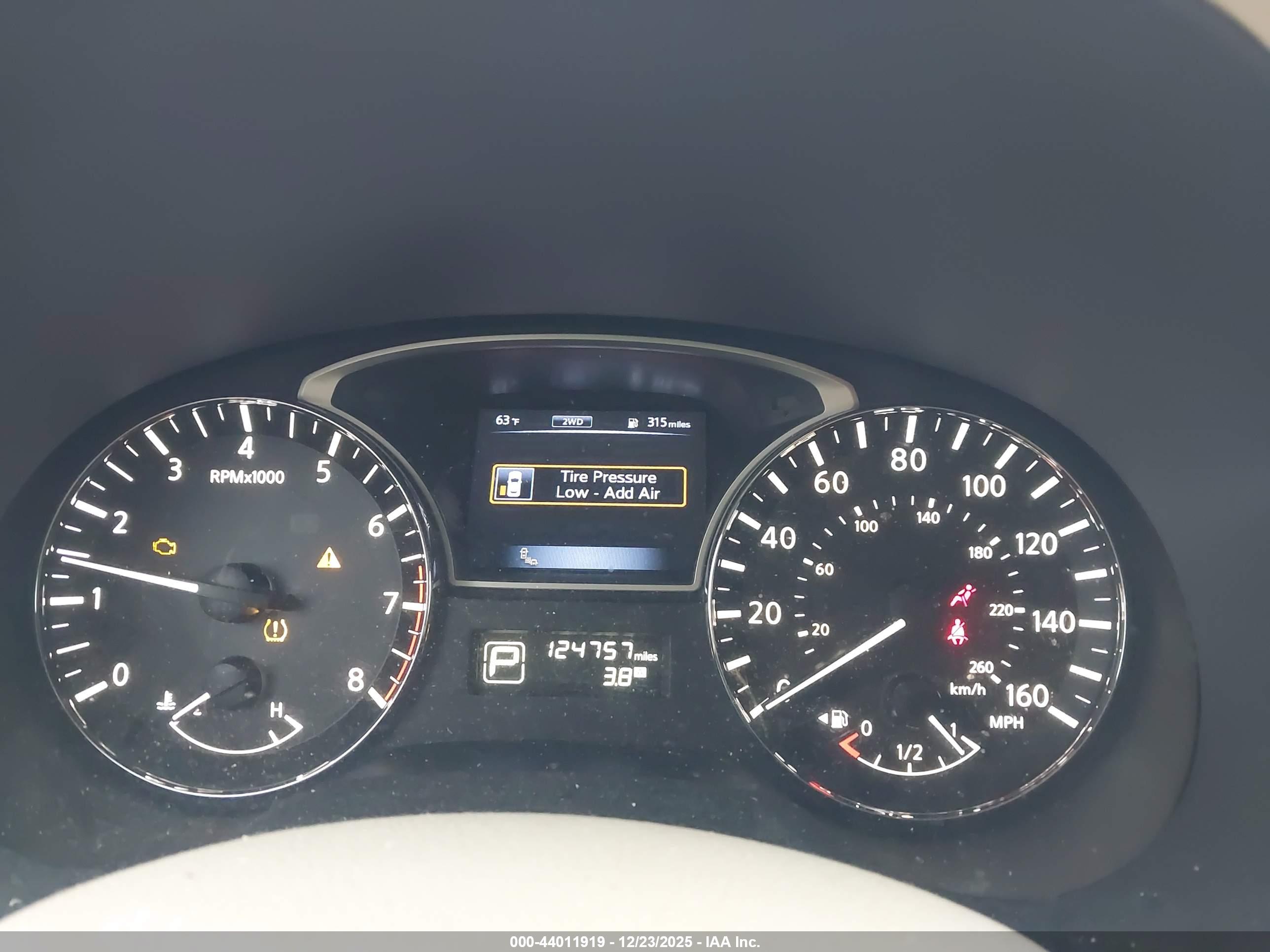 NISSAN PATHFINDER image 7