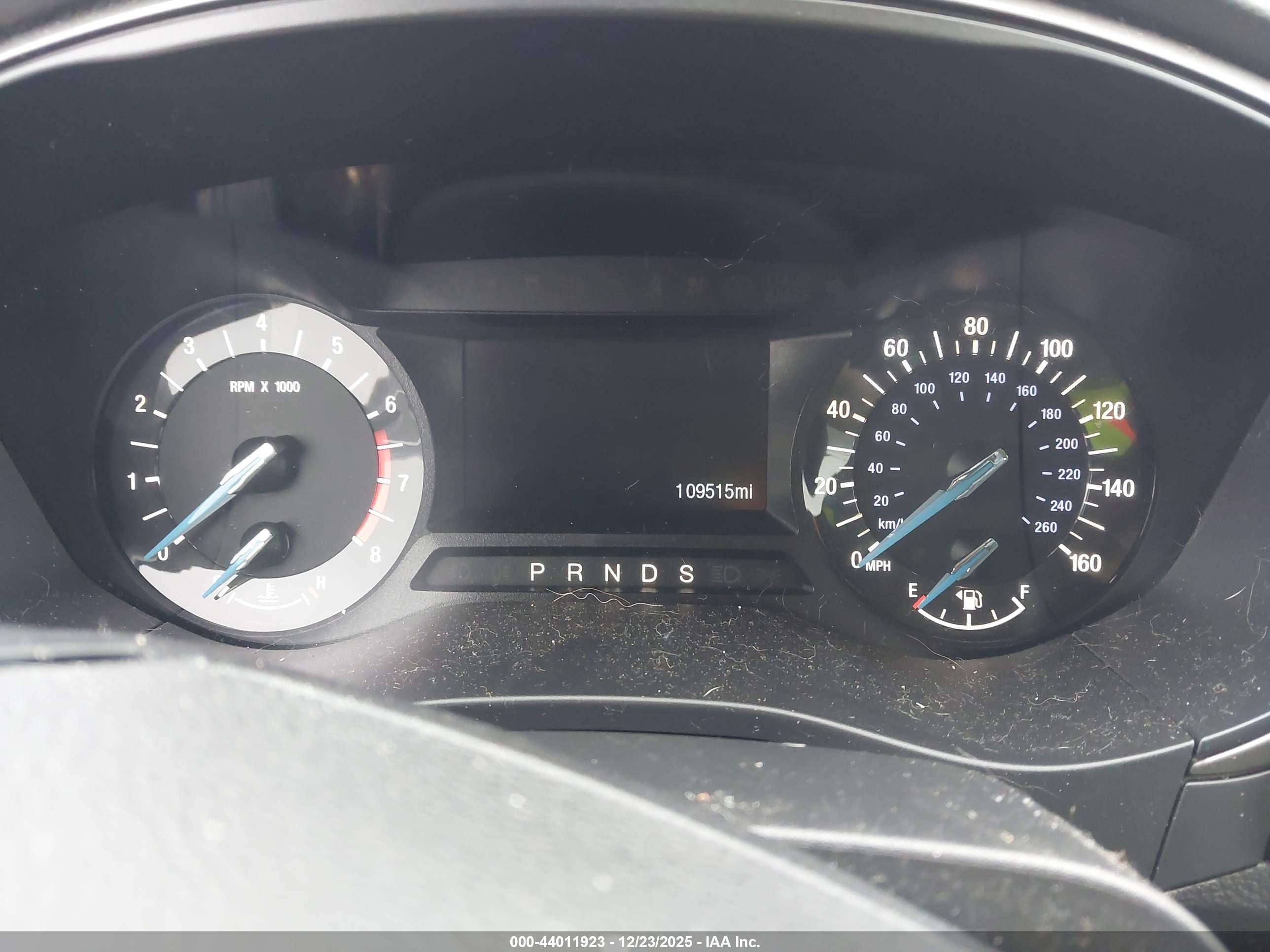 FORD FUSION image 7
