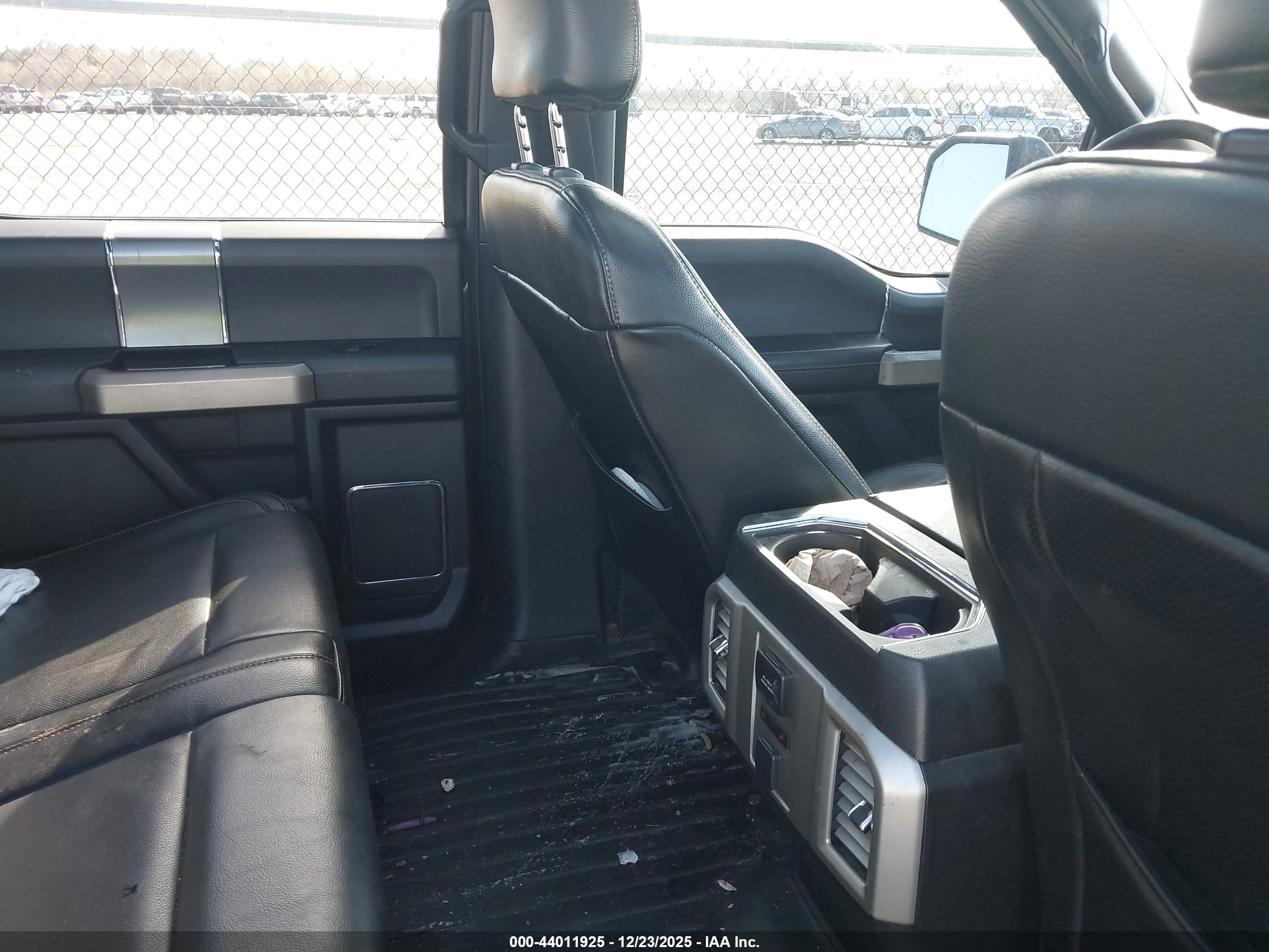 FORD F-150 image 8