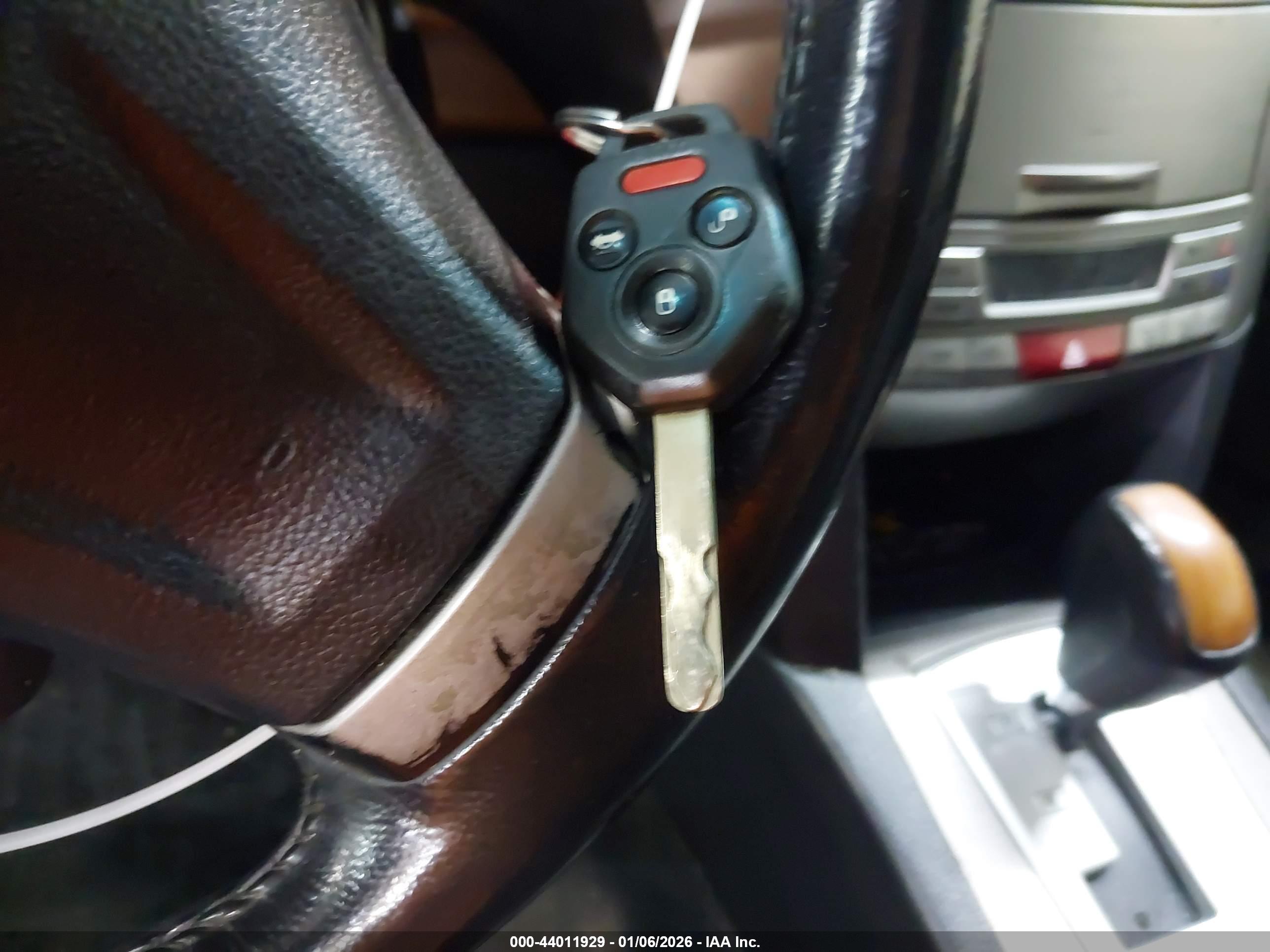 SUBARU OUTBACK image 11