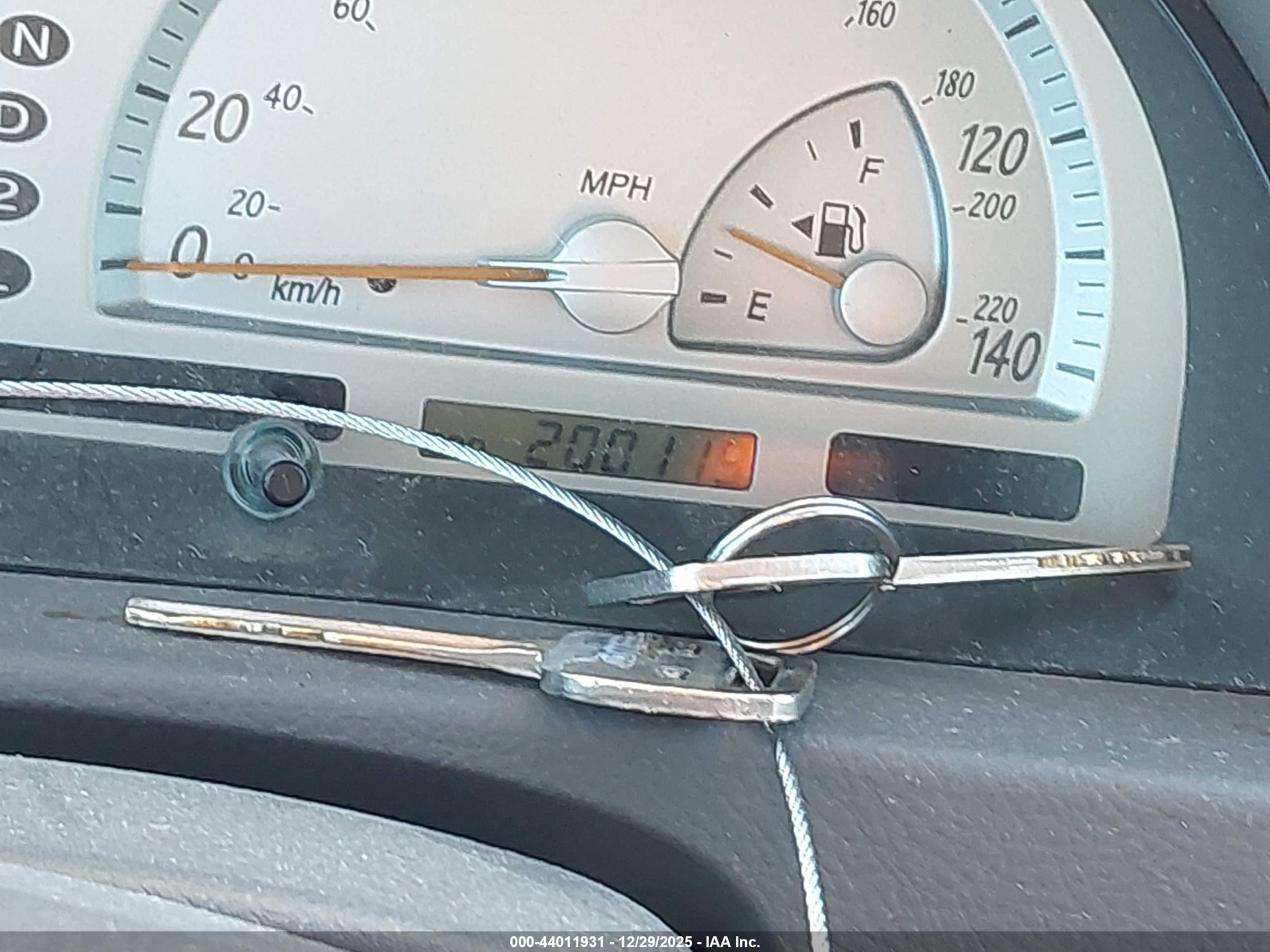 TOYOTA CAMRY image 11