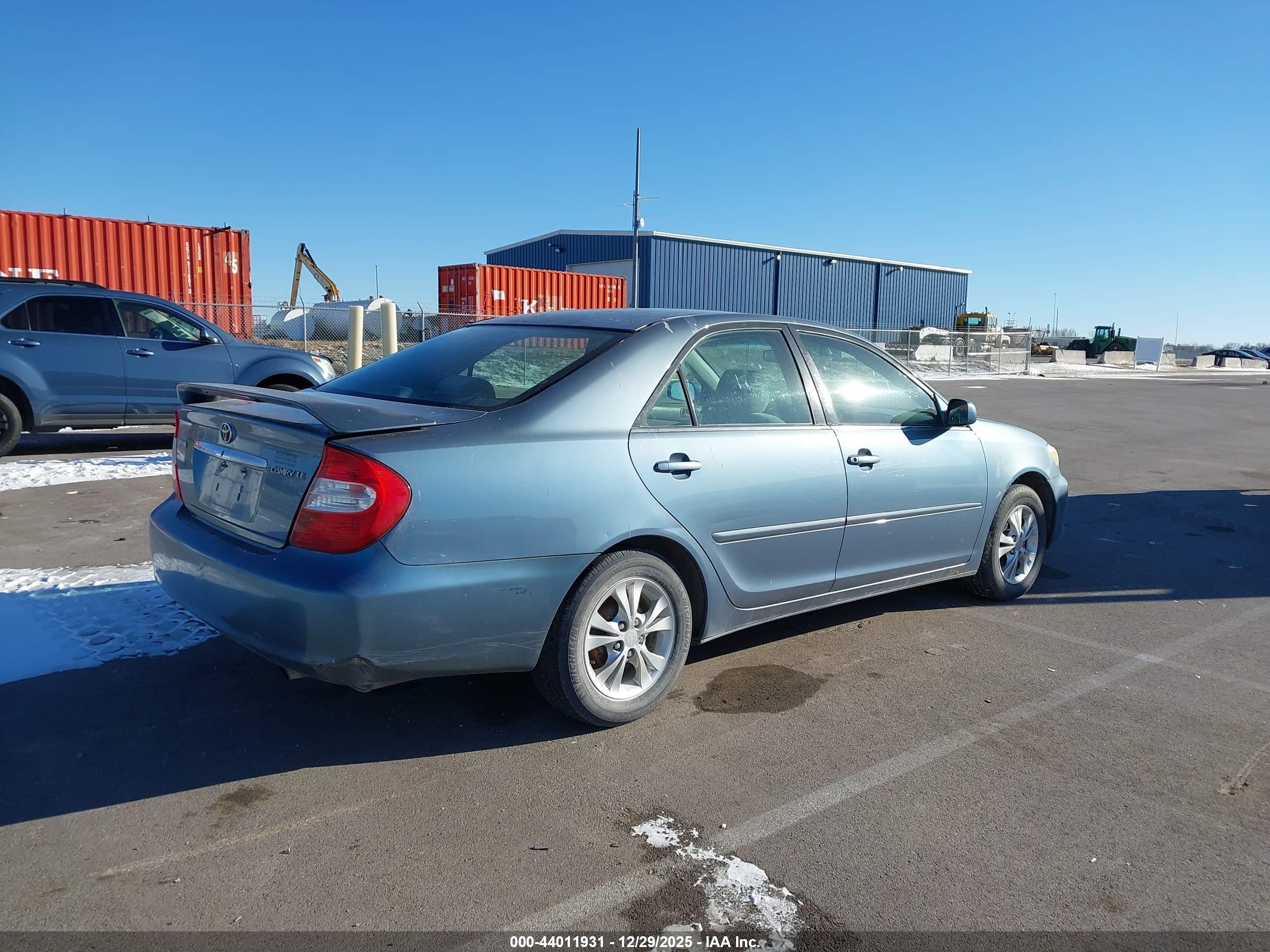 TOYOTA CAMRY image 4