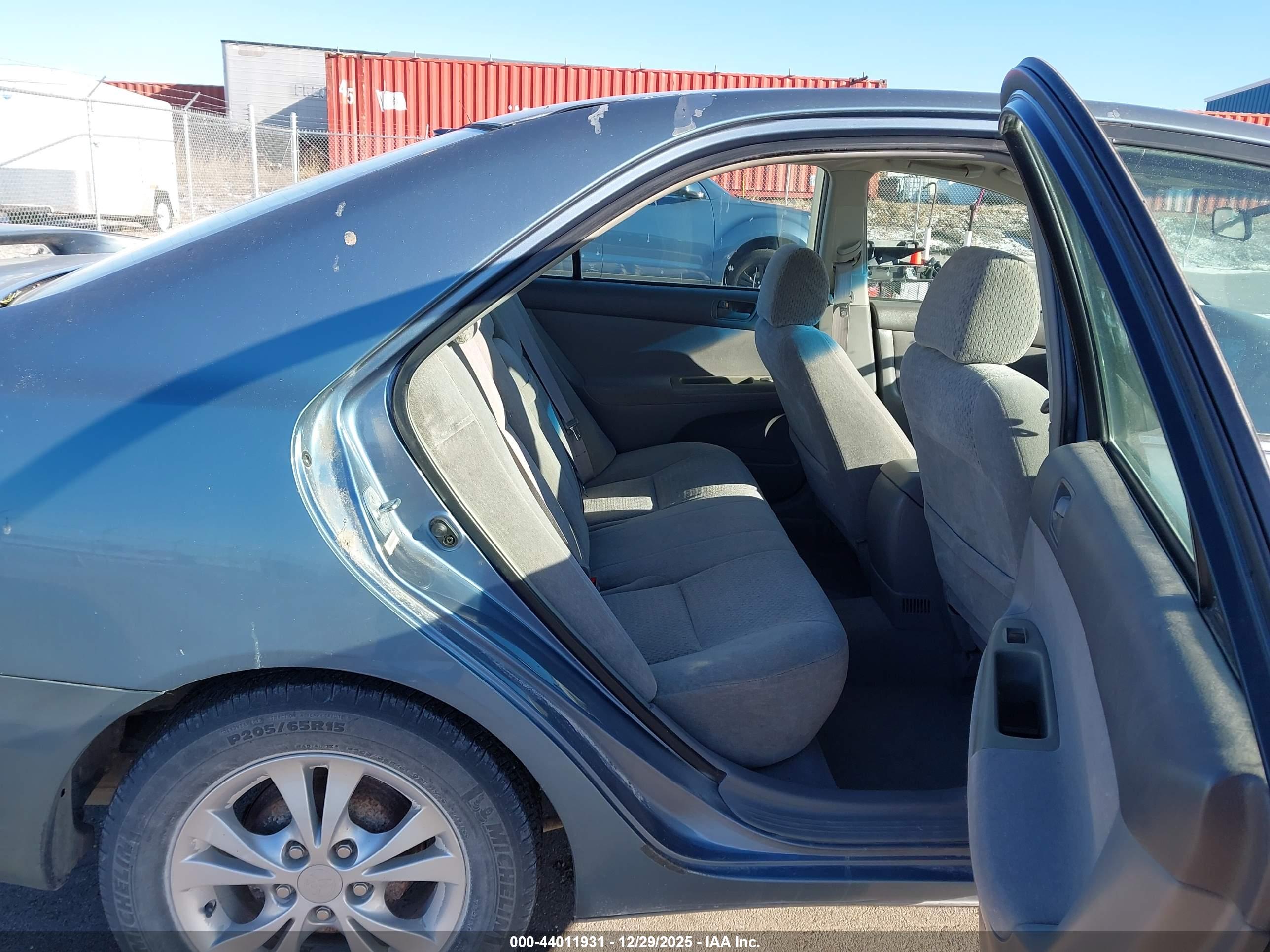 TOYOTA CAMRY image 8