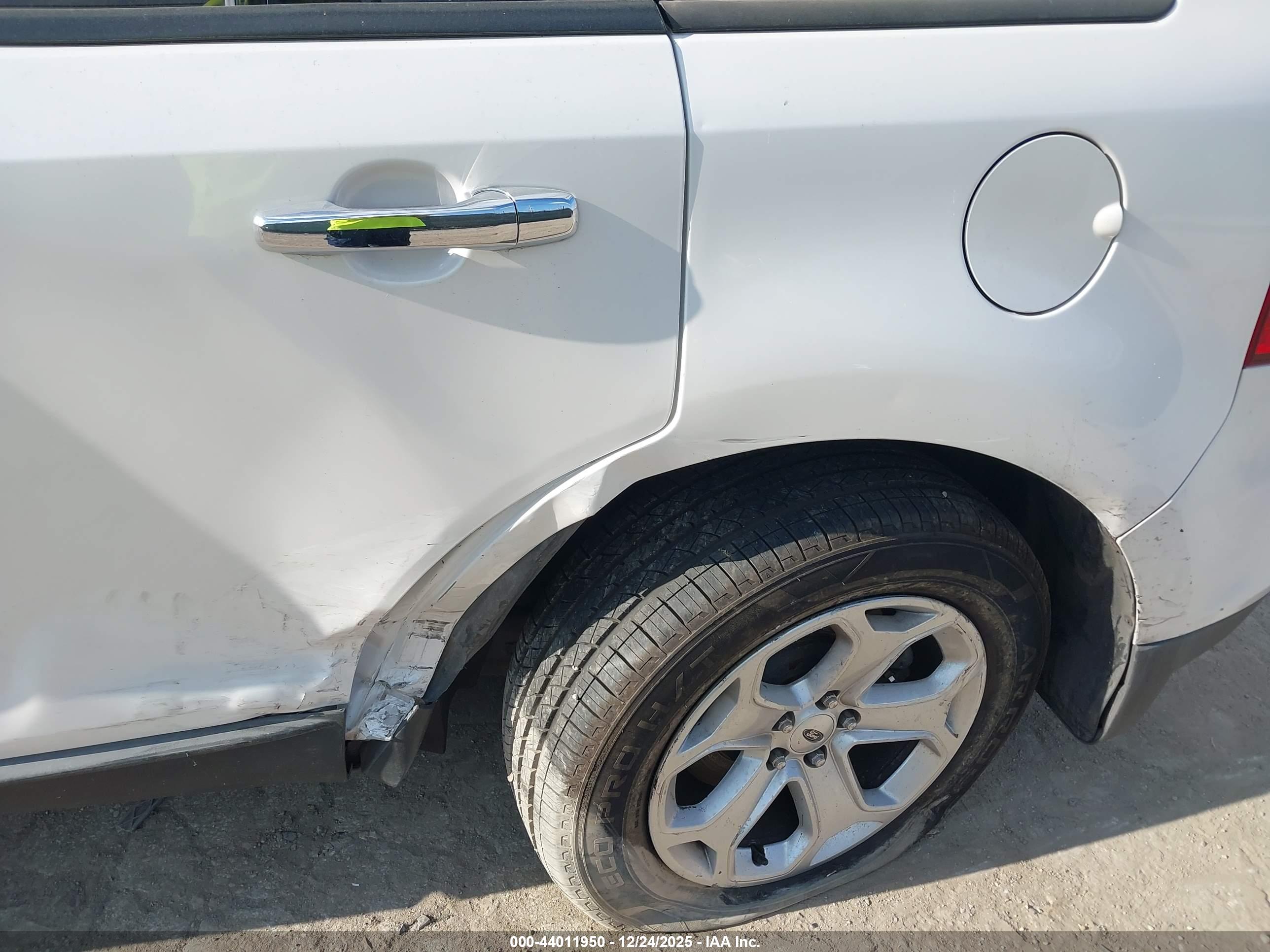 FORD EDGE image 6