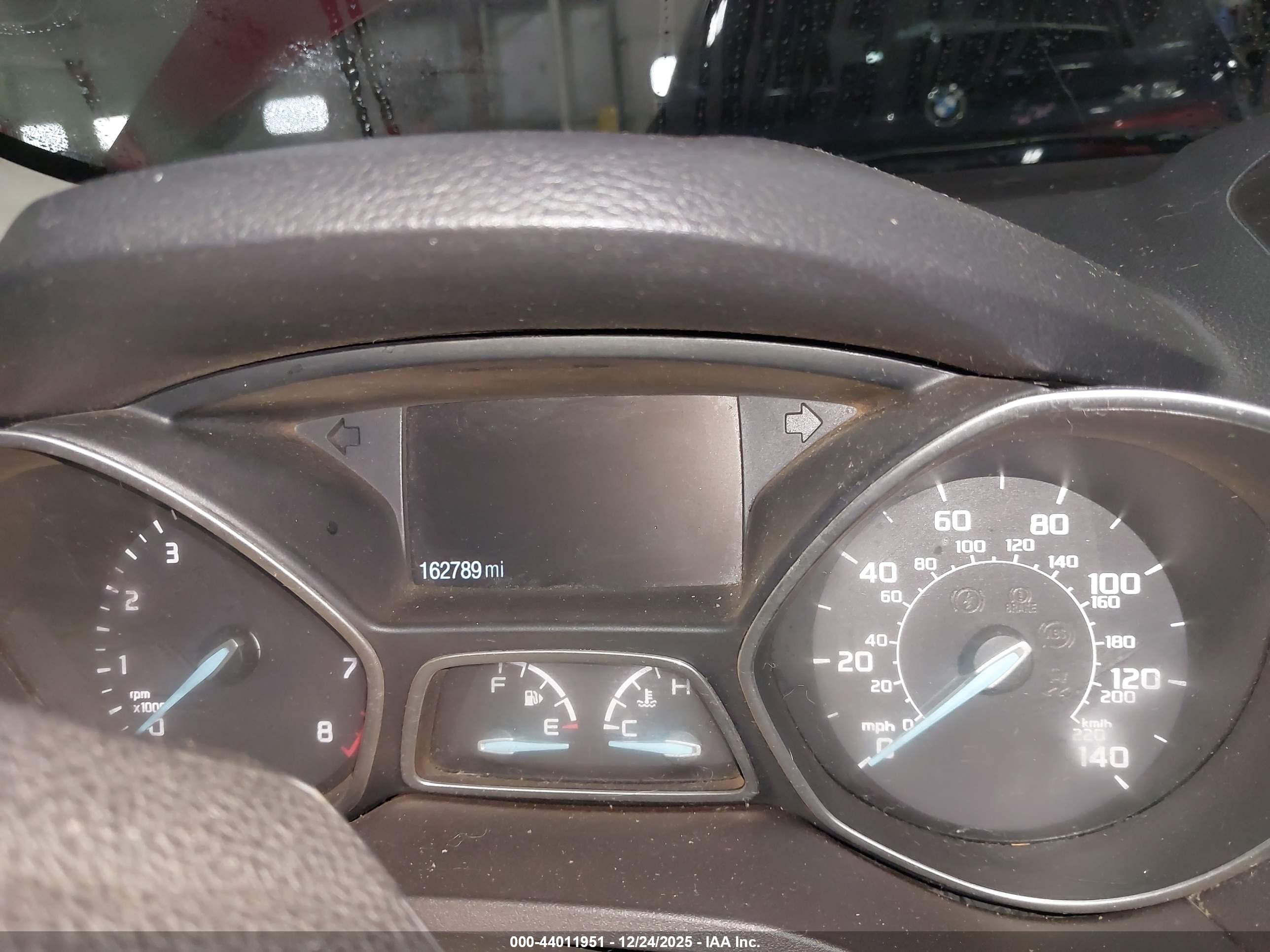FORD ESCAPE image 7