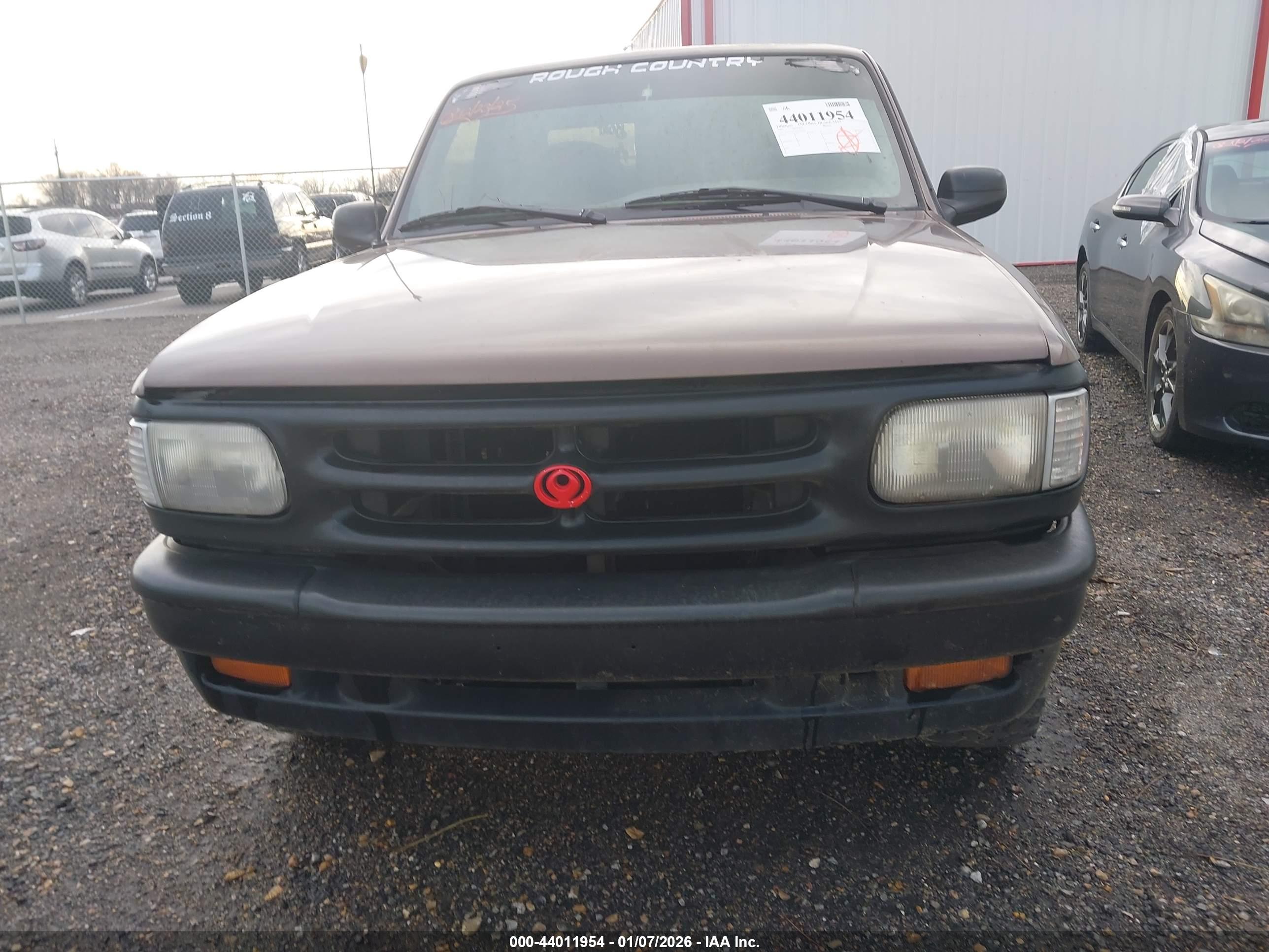 MAZDA B3000 image 6