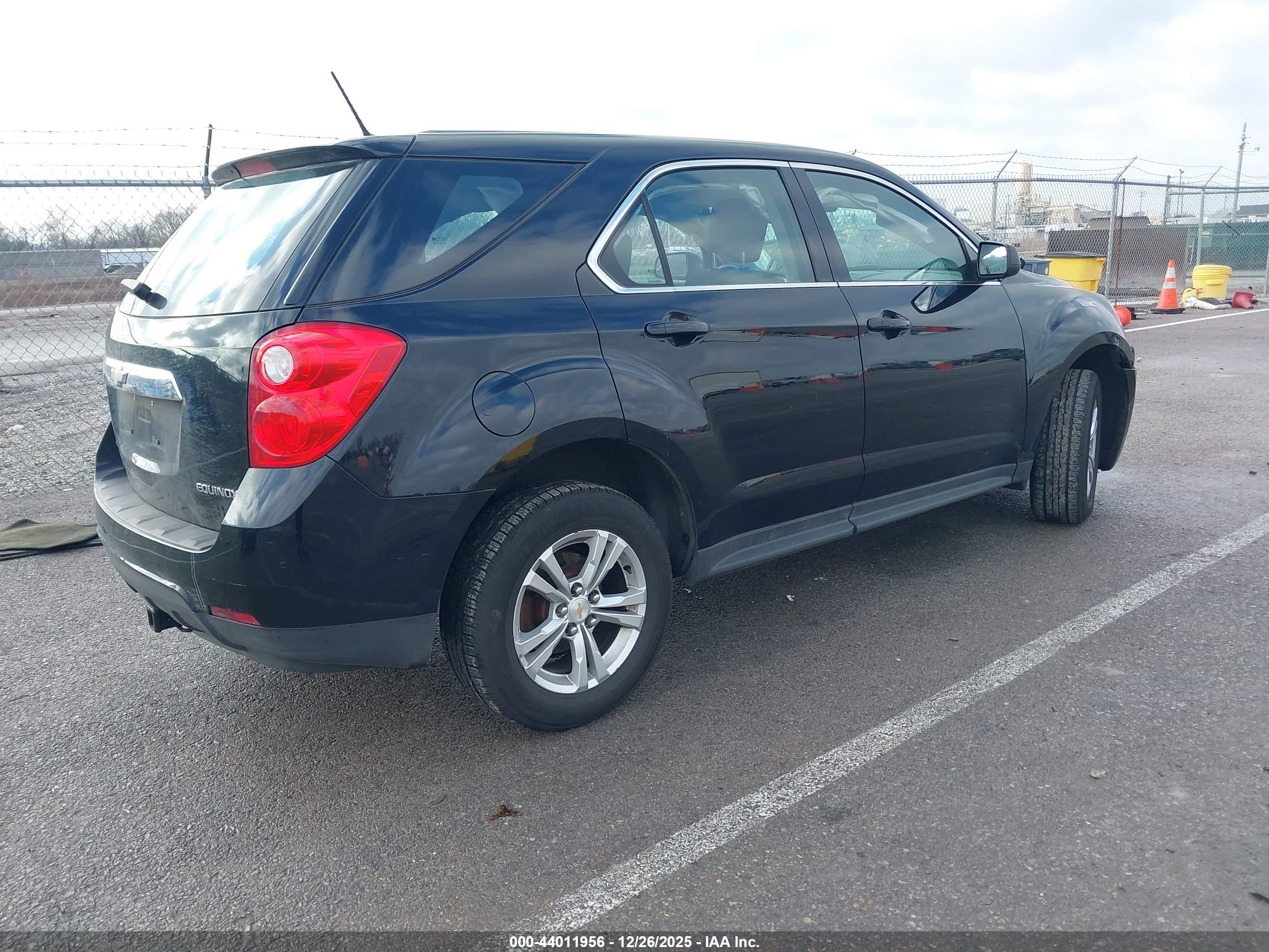 CHEVROLET EQUINOX image 4