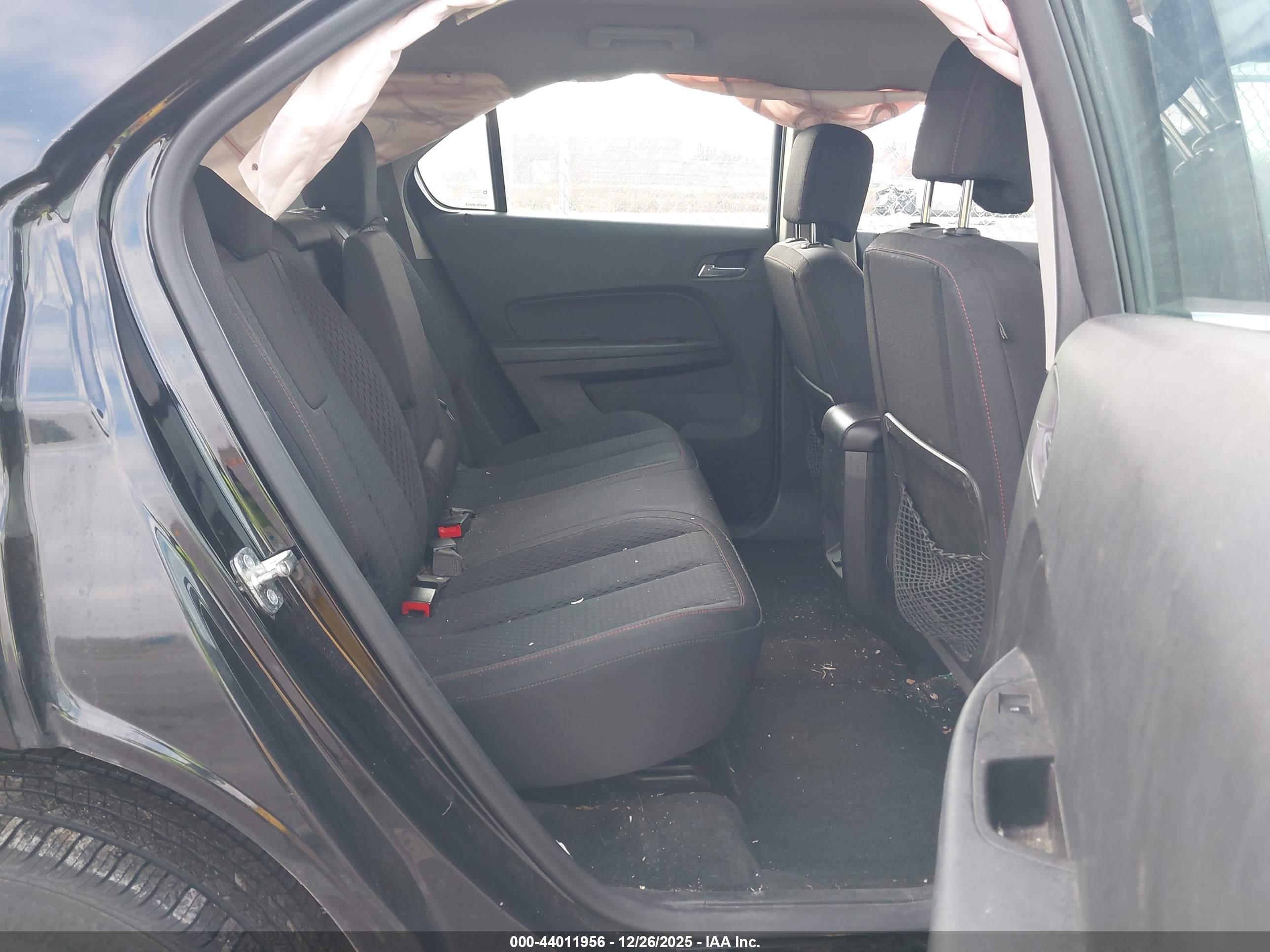 CHEVROLET EQUINOX image 8