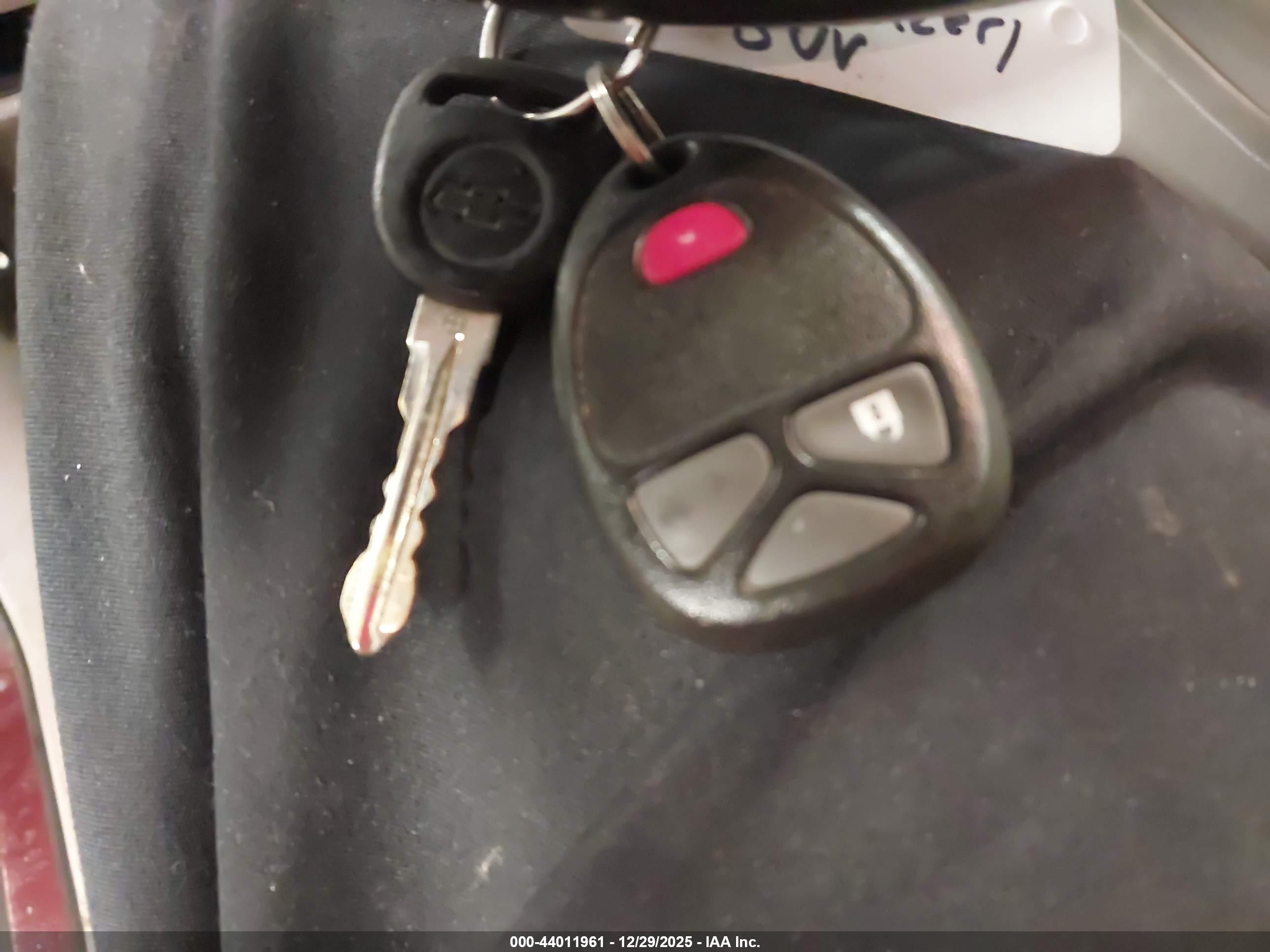 CHEVROLET EQUINOX image 11