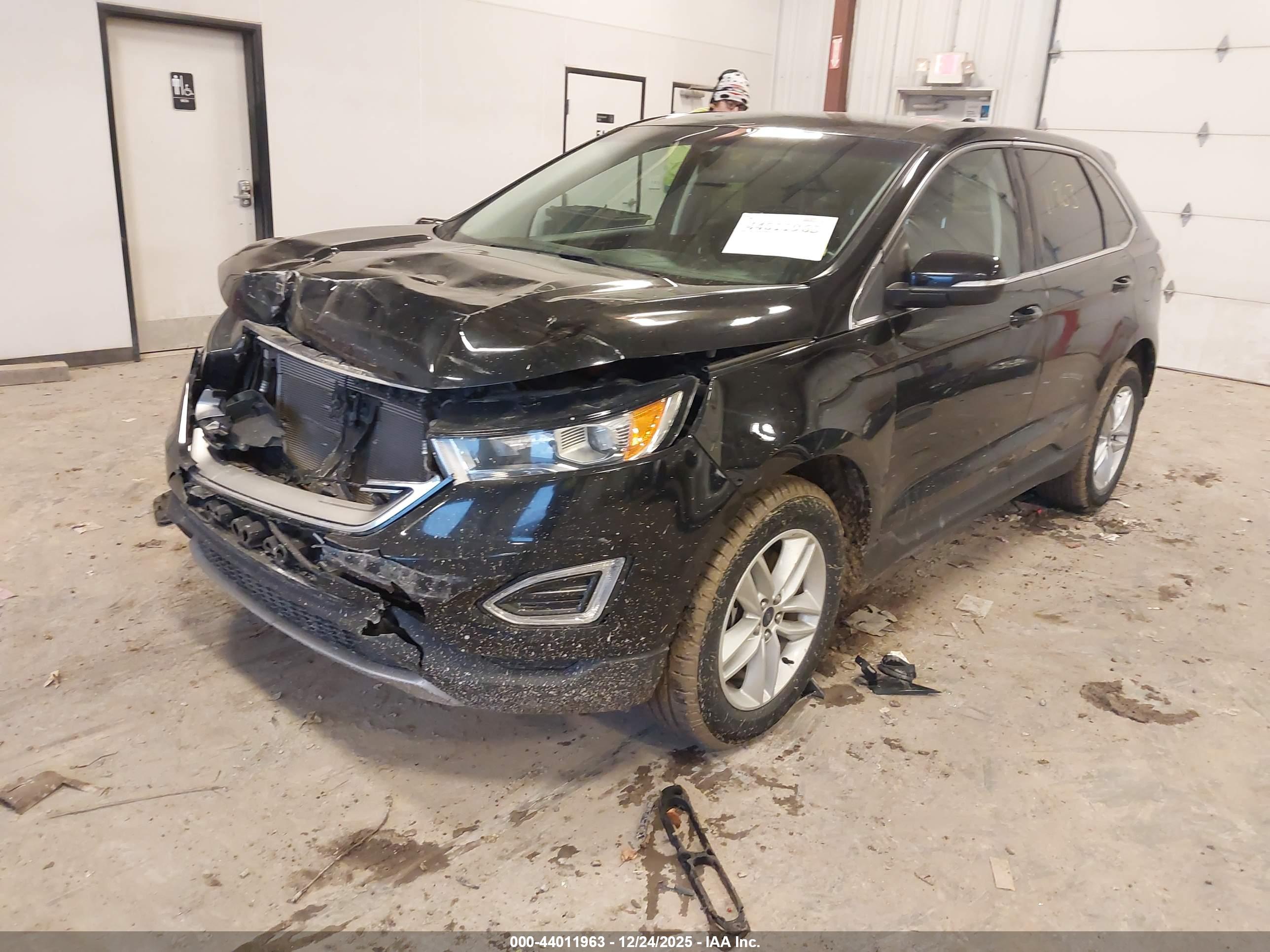 FORD EDGE image 2