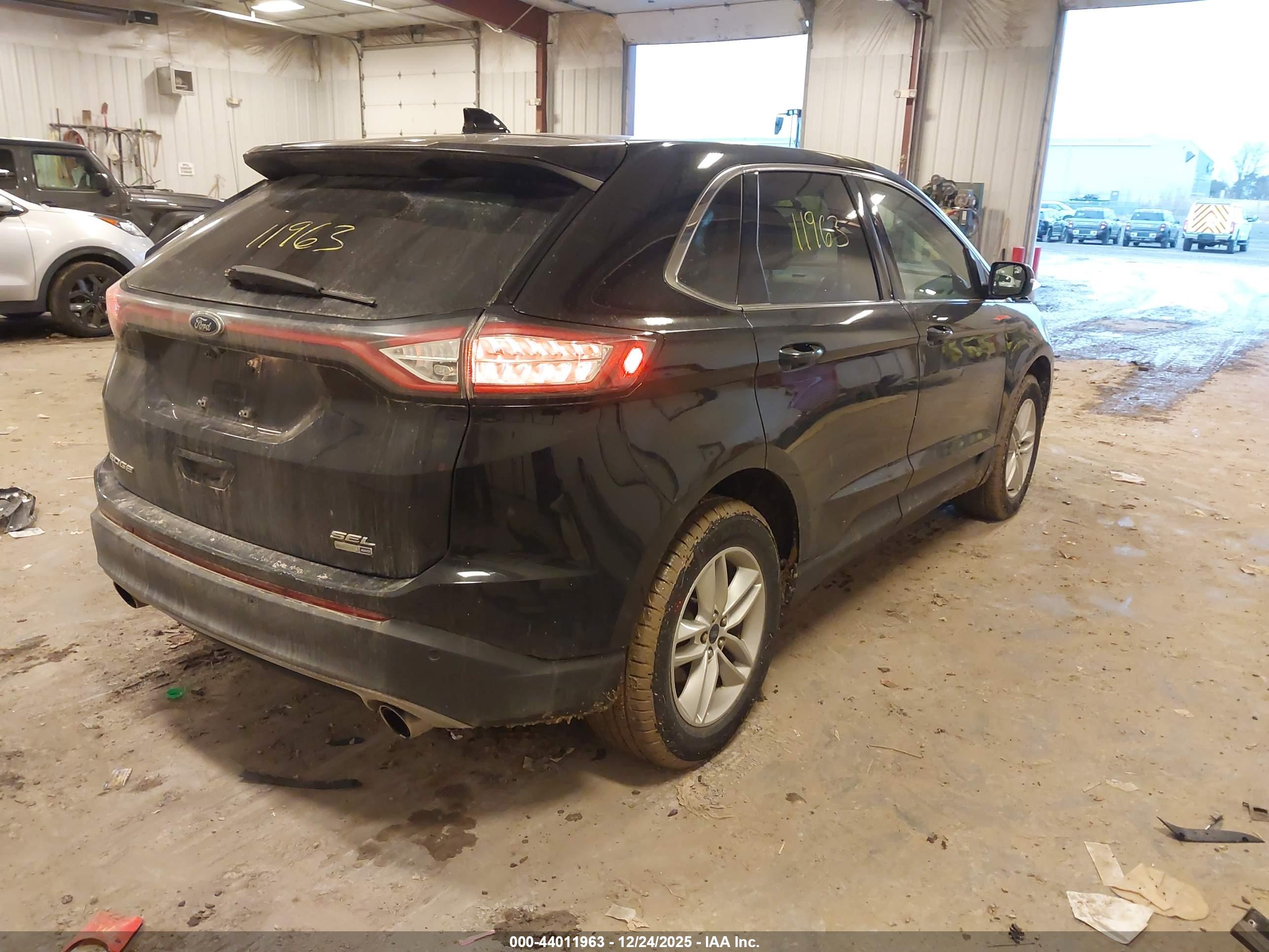 FORD EDGE image 4
