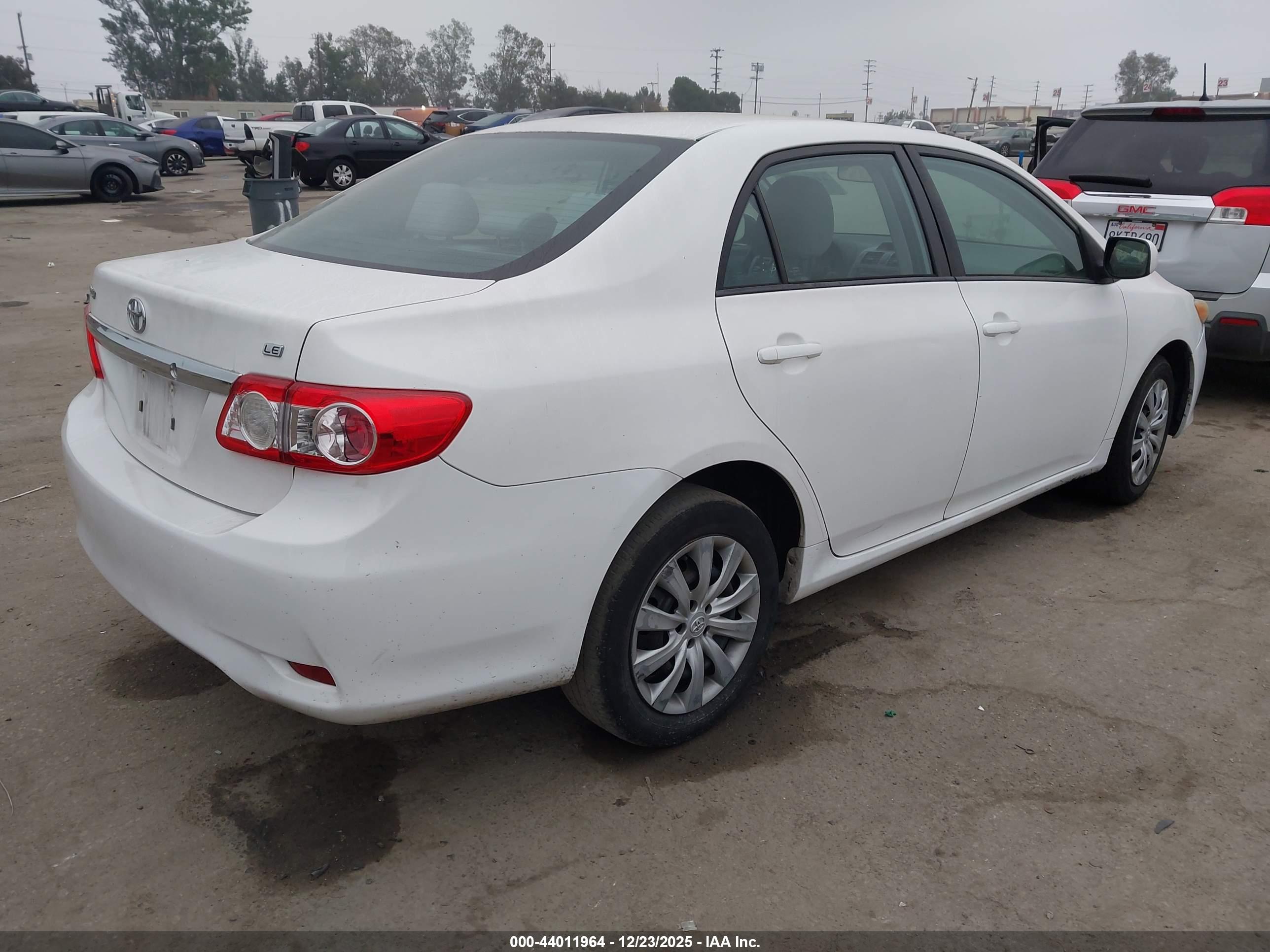 TOYOTA COROLLA image 4