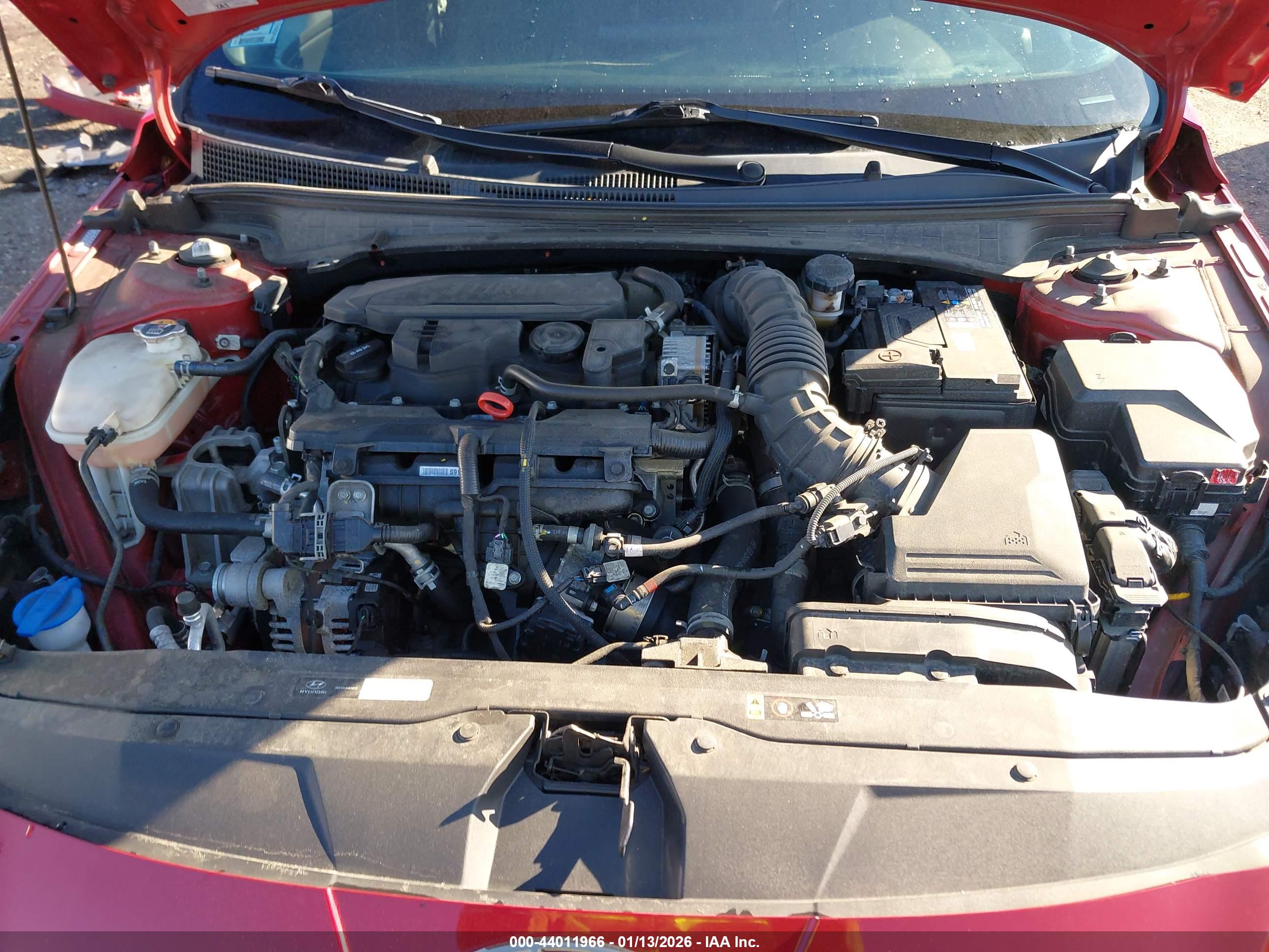 HYUNDAI ELANTRA image 10