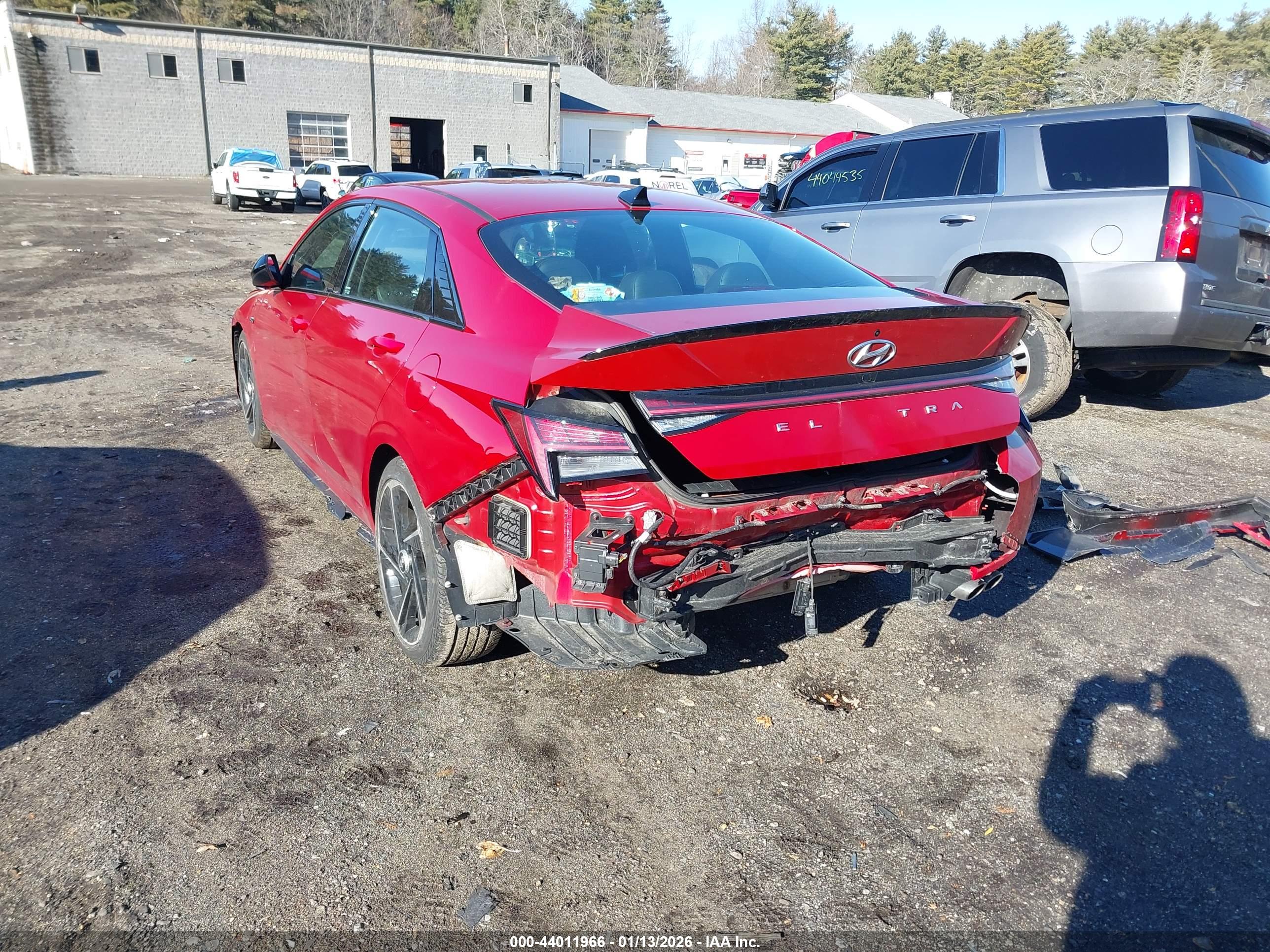 HYUNDAI ELANTRA image 6