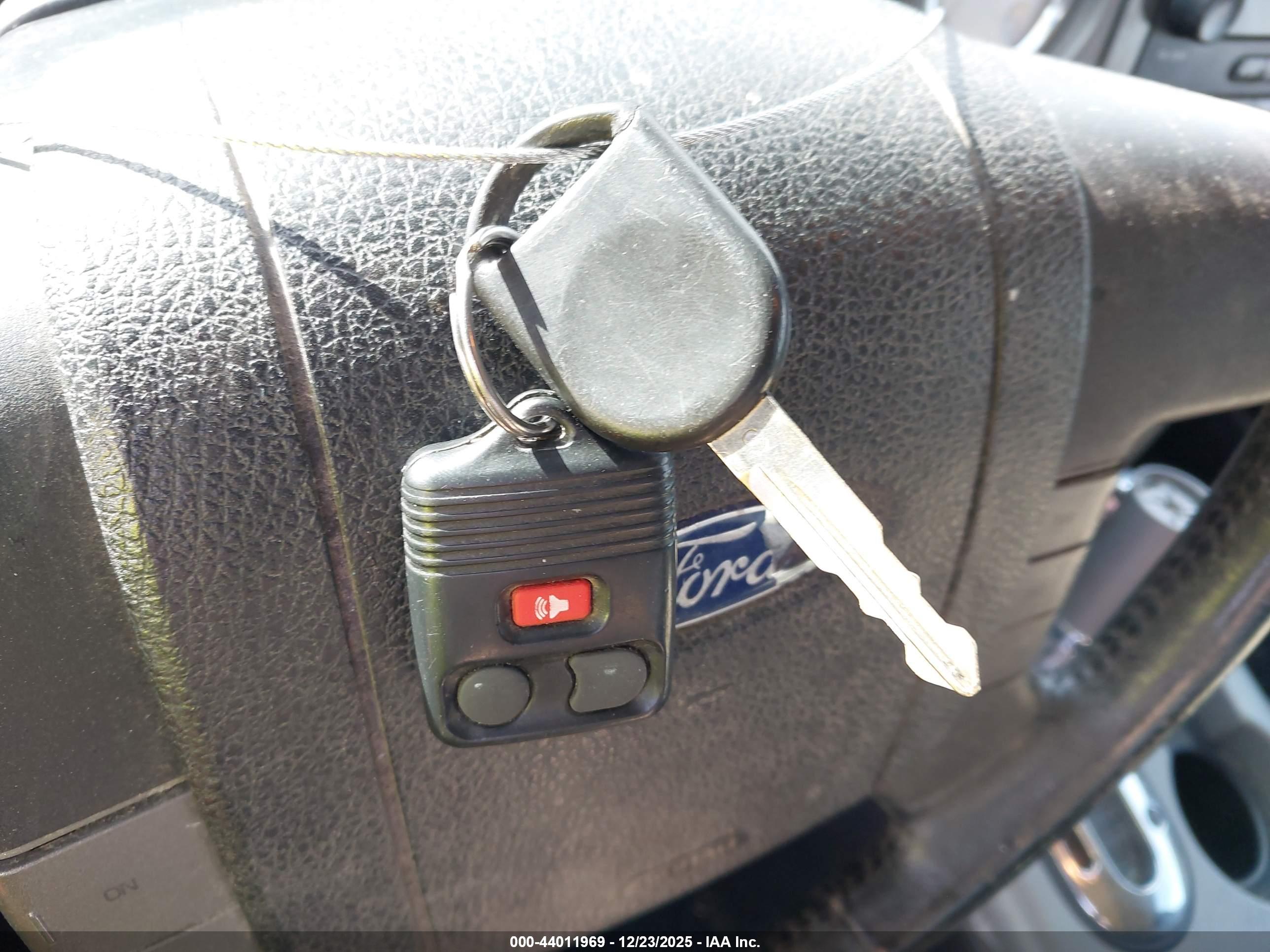 FORD F-150 image 11