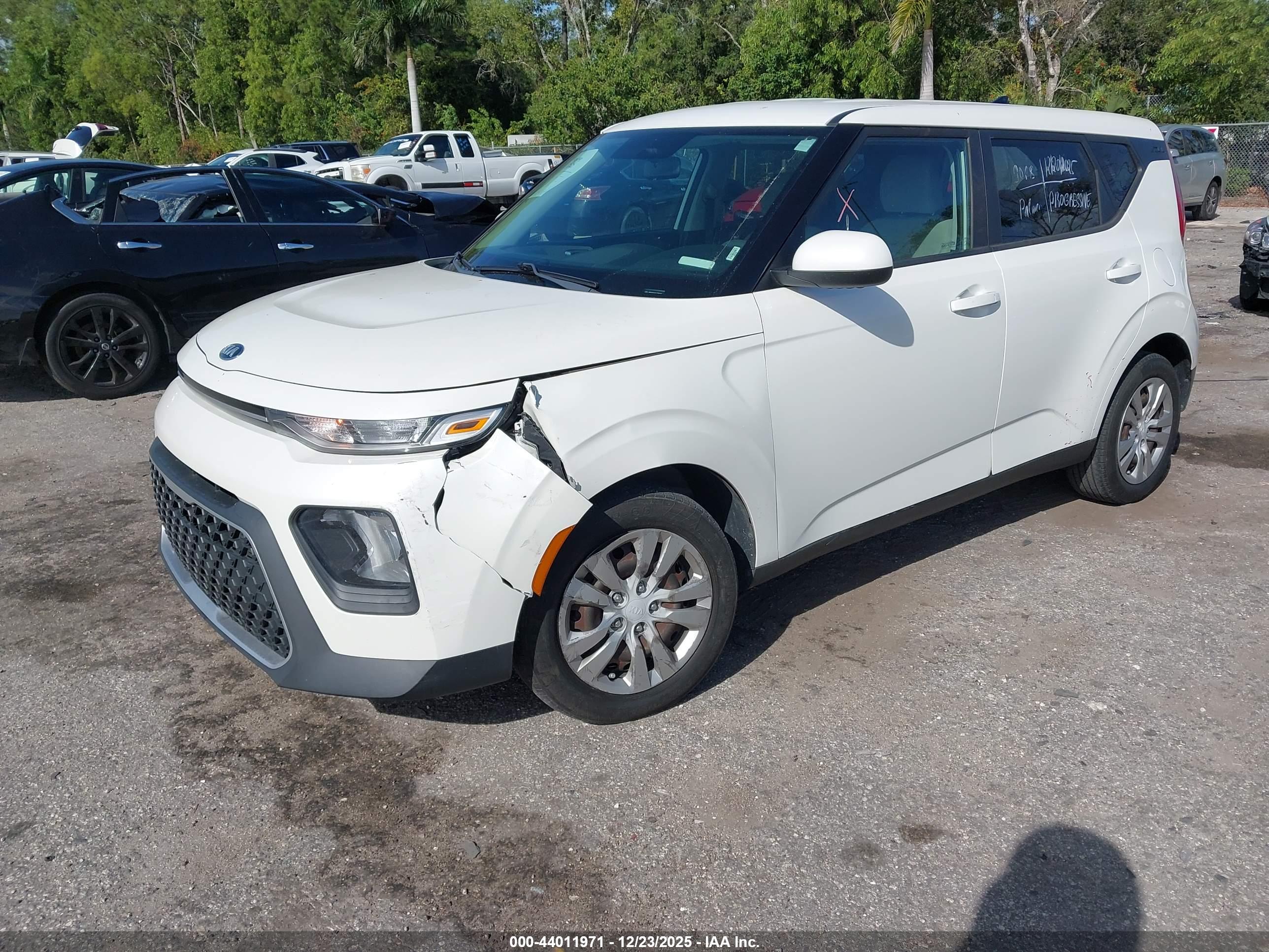 KIA SOUL image 2